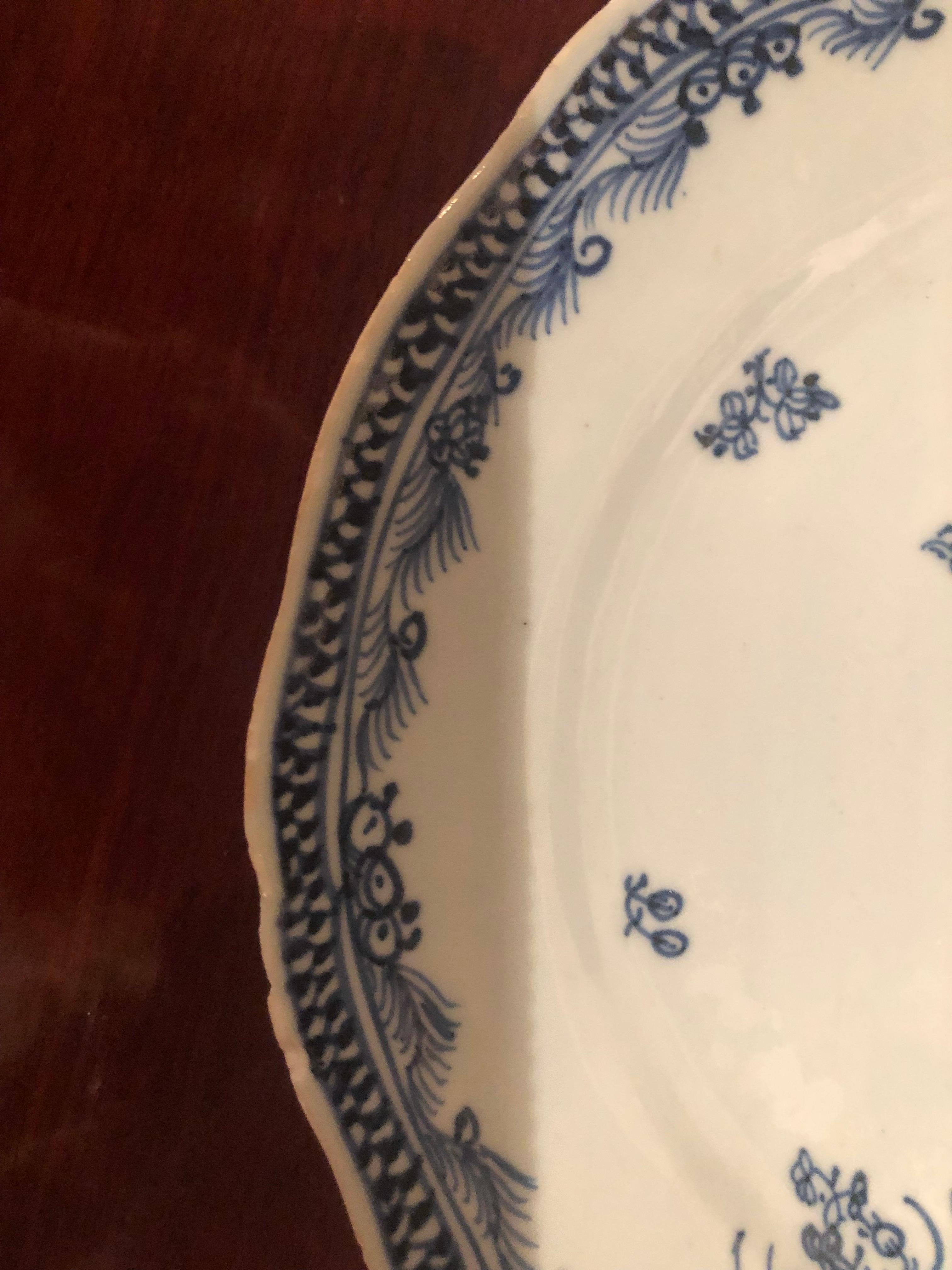 18th Century Qianlong Chinese Porcelain Blue & White Plate with Flowers For Sale 1