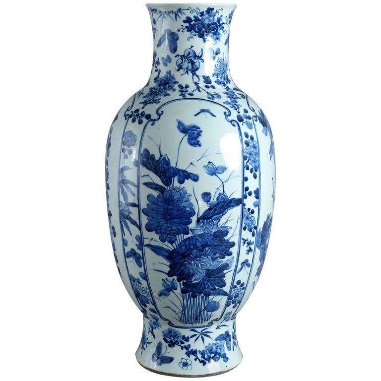 18th Century Qianlong Period Blue and White Porcelain Vase at 1stDibs