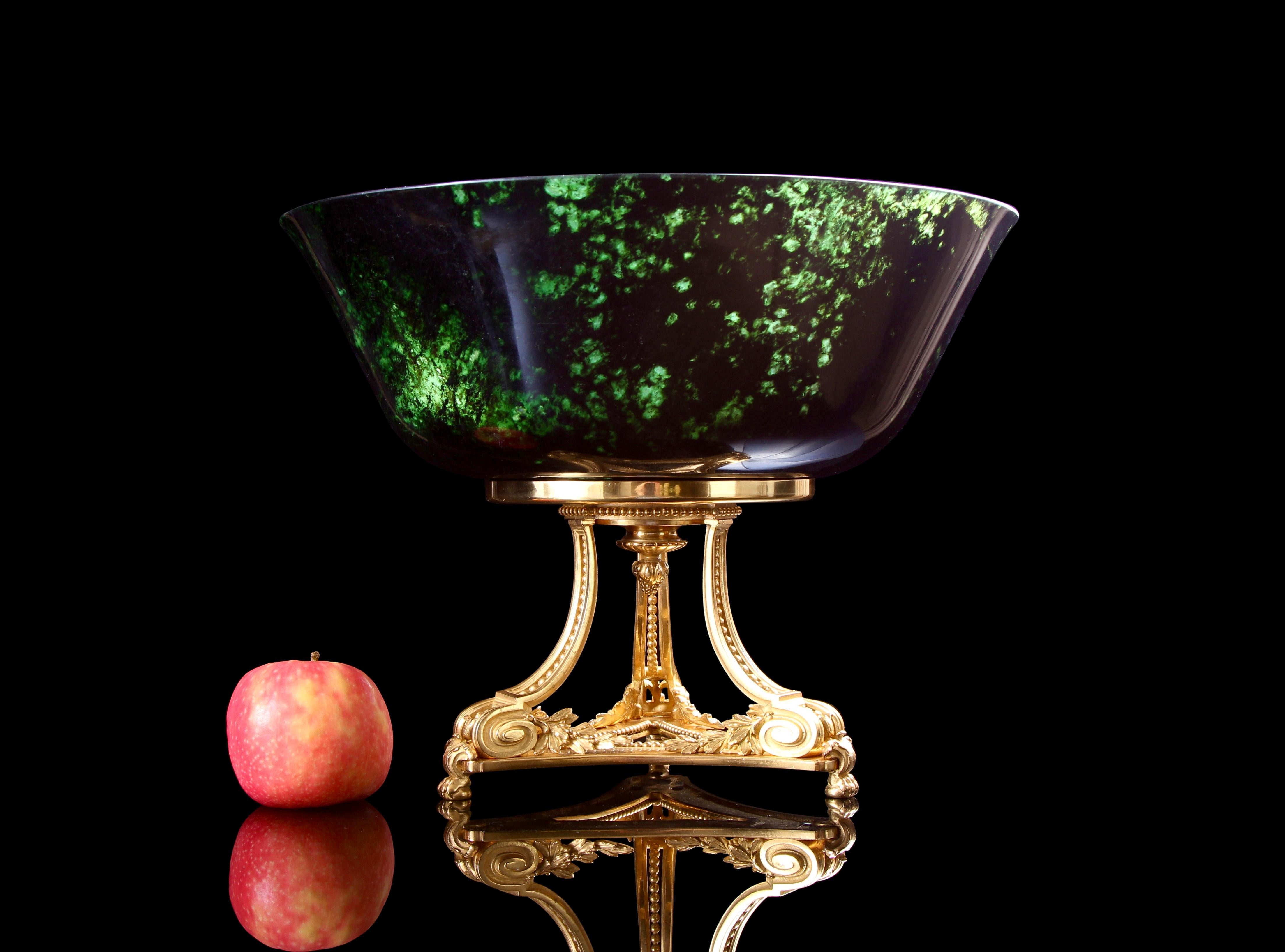 18th Century Qianlong Spinach Green Jade Bowl On 19th Century Gilt Bronze In Good Condition For Sale In London, by appointment only