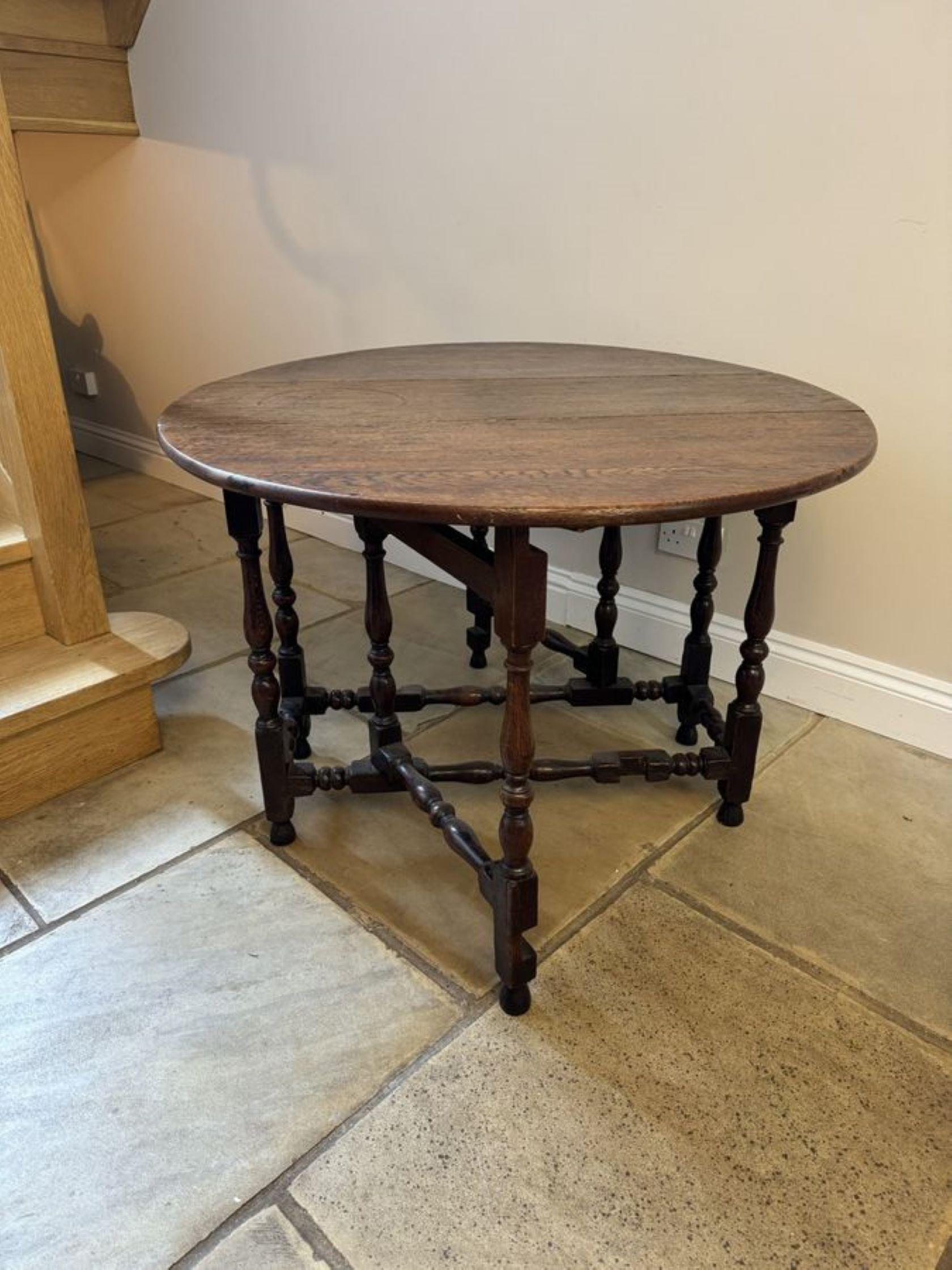 Table de salle à manger à abattant en chêne antique de qualité XVIIIe siècle en vente 1