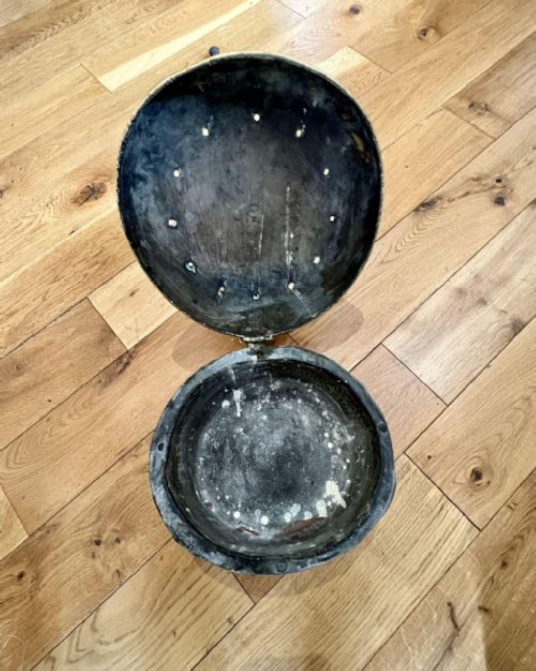 18th Century 18th century quality brass warming pan For Sale