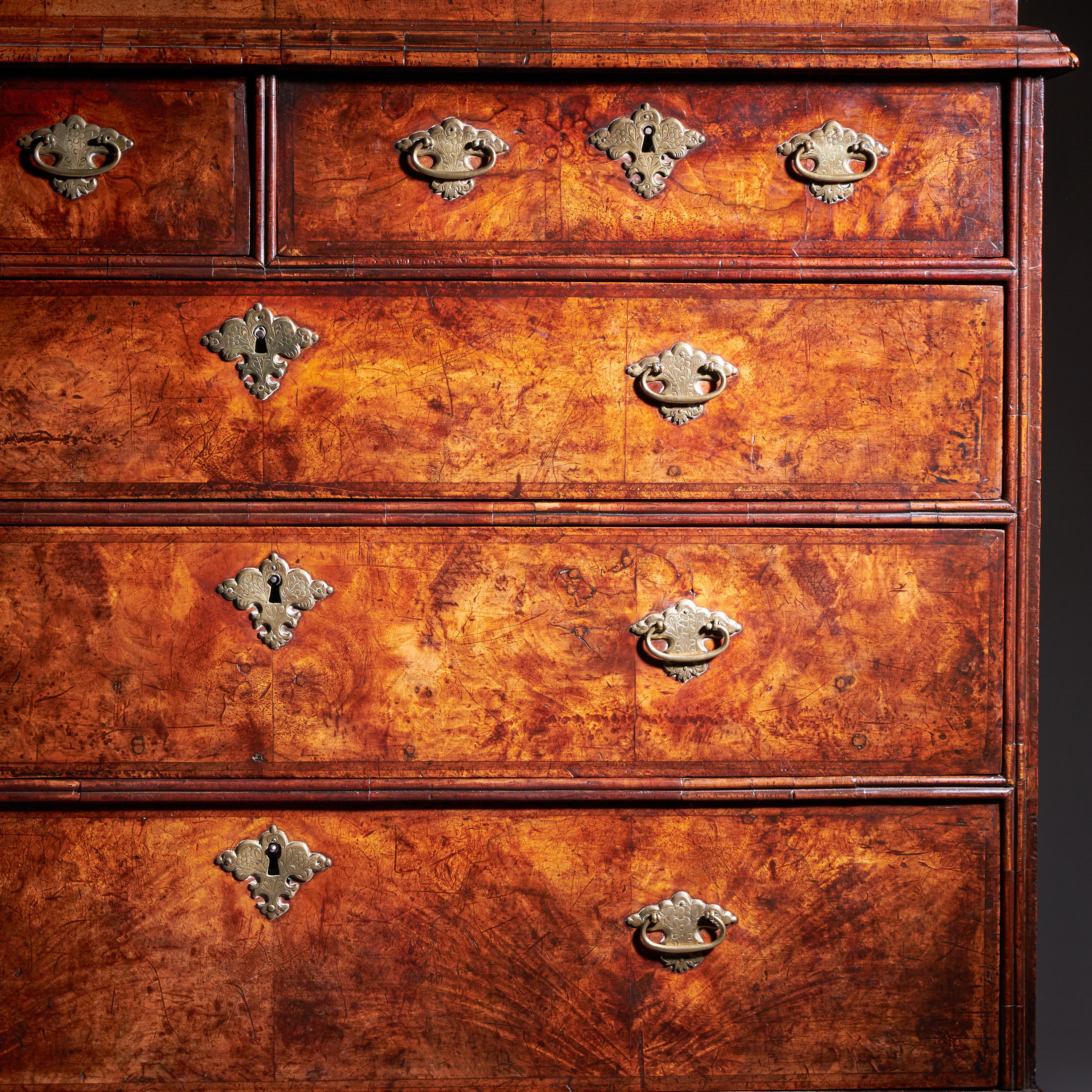 18th Century Queen Anne Burr Walnut mirrored Cabinet on Chest, Circa 1705-1715 For Sale 3