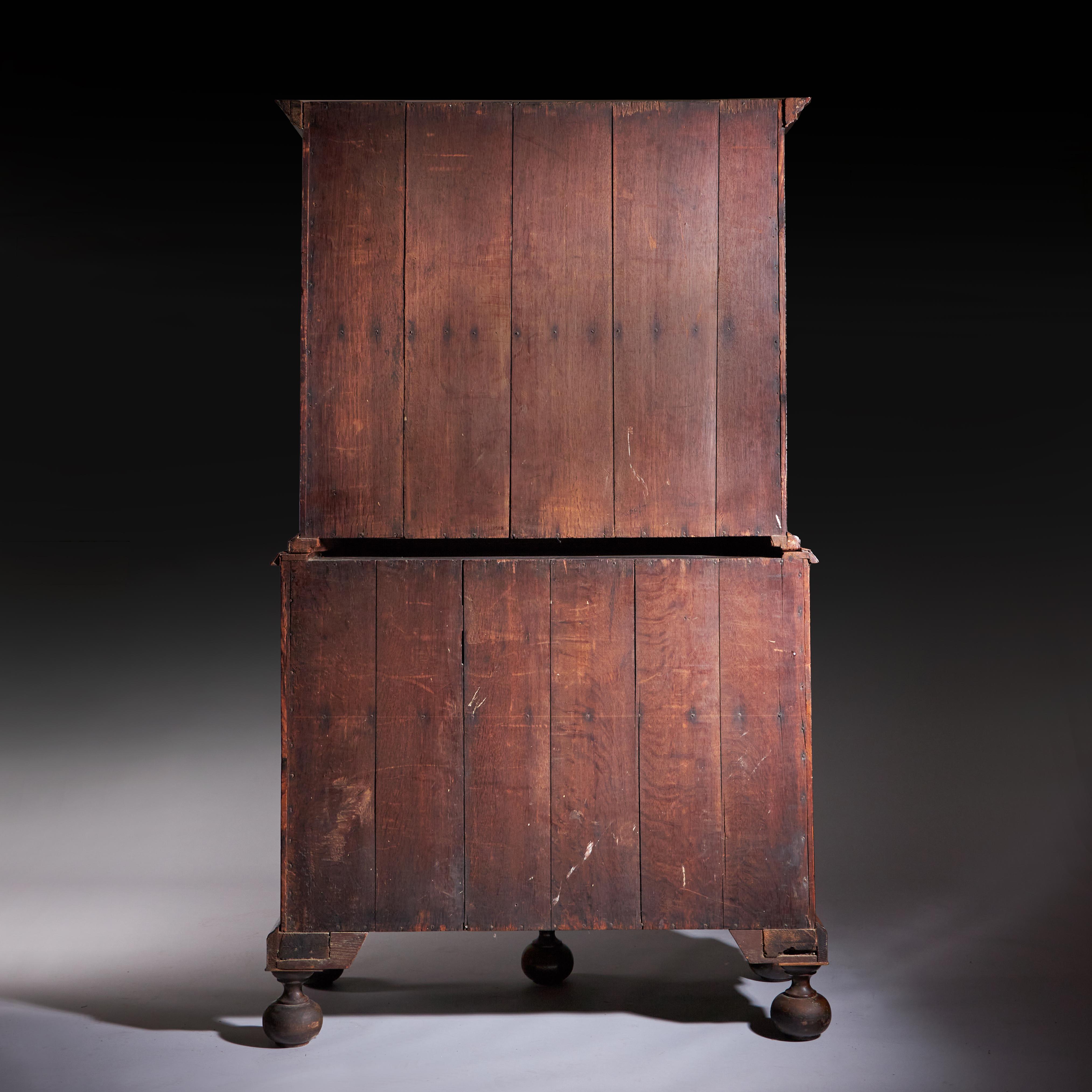 18th Century Queen Anne Burr Walnut mirrored Cabinet on Chest, Circa 1705-1715 For Sale 11