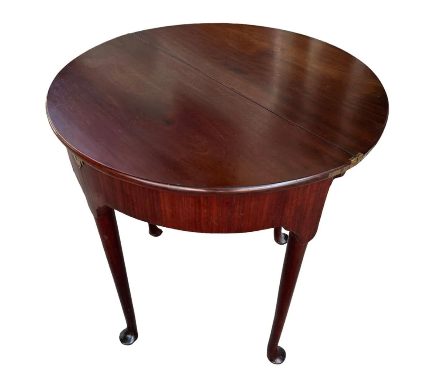 English 18th Century Queen Anne Mahogany Demi-Lune Flip Top Table For Sale