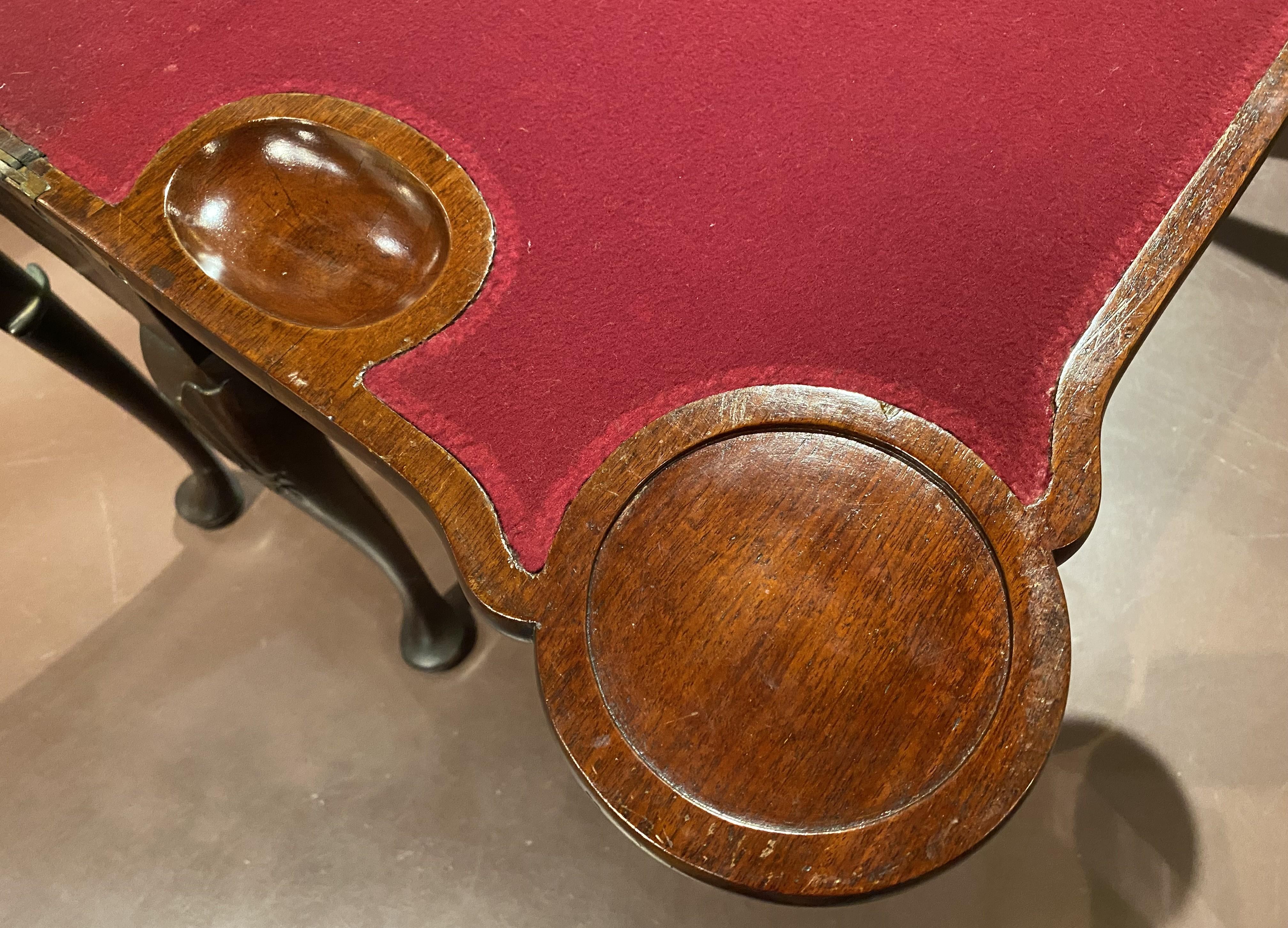 18th Century Queen Anne Mahogany Shell Carved Card or Gaming Table For Sale 4