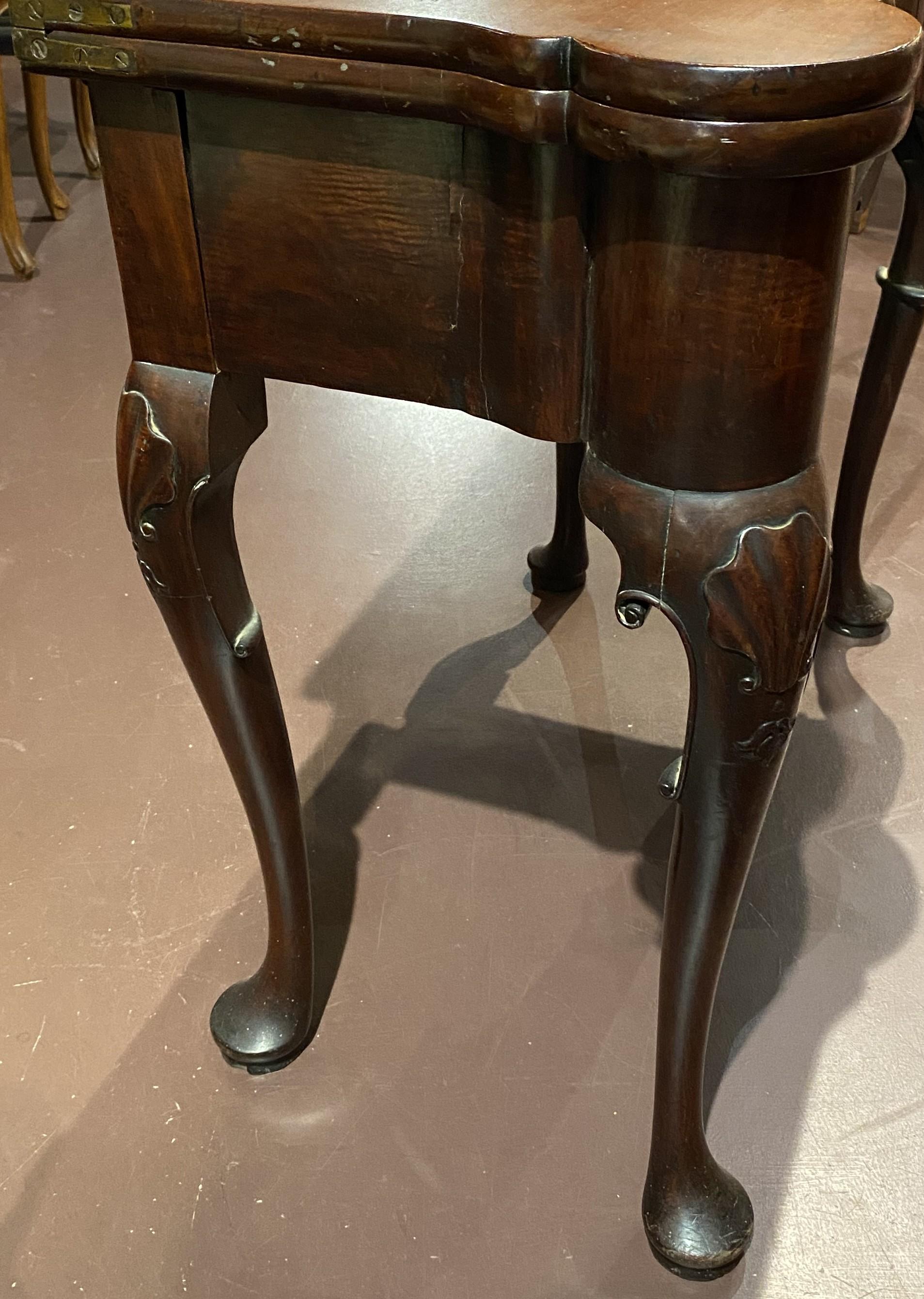 18th Century Queen Anne Mahogany Shell Carved Card or Gaming Table In Good Condition For Sale In Milford, NH