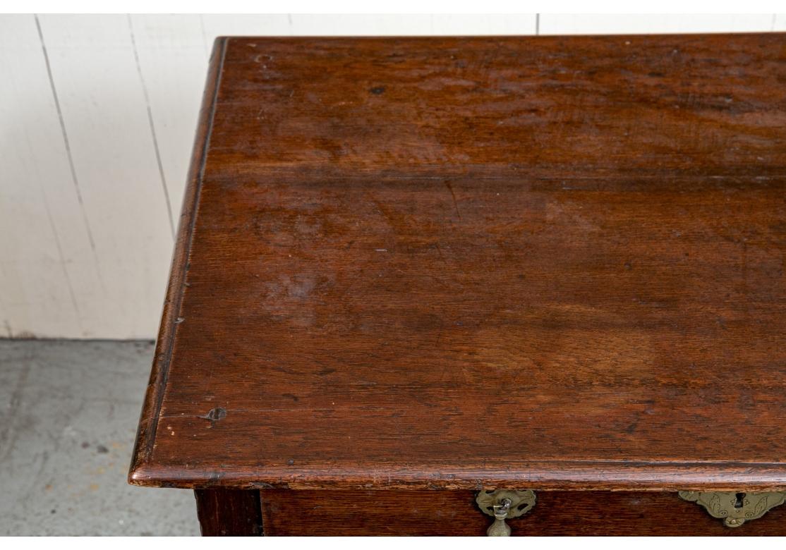 18th Century Queen Anne Style  Single Drawer Lowboy For Sale 3