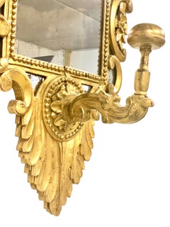 Siglo XVIII Raro Espejo de Paredes de Madera Dorada con Brazo de Pie de Peluca