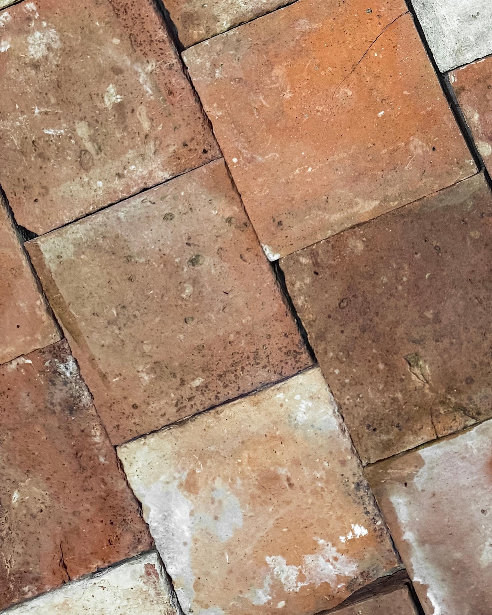 Piastrelle in terracotta francese recuperate del XVIII secolo, 68 SF in vendita 8
