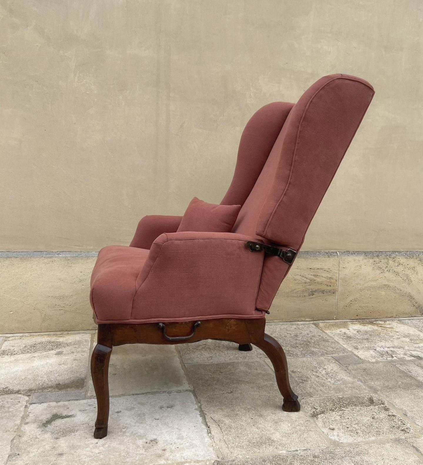 18th Century Reclining Wing Armchair  For Sale 7