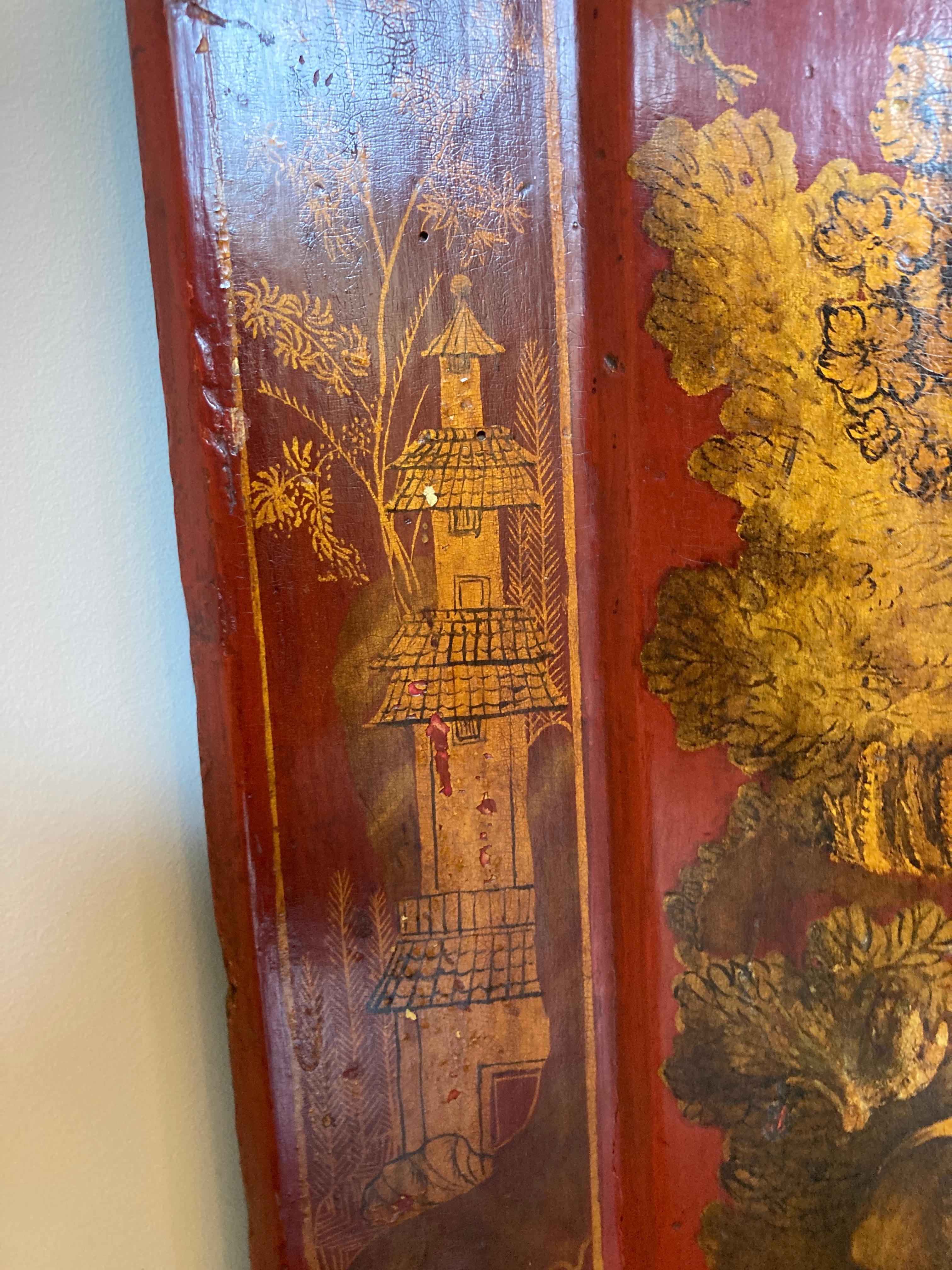 18th Century Red Lacquered Italian Chest of Drawers with Chinoiserie Decoration For Sale 12