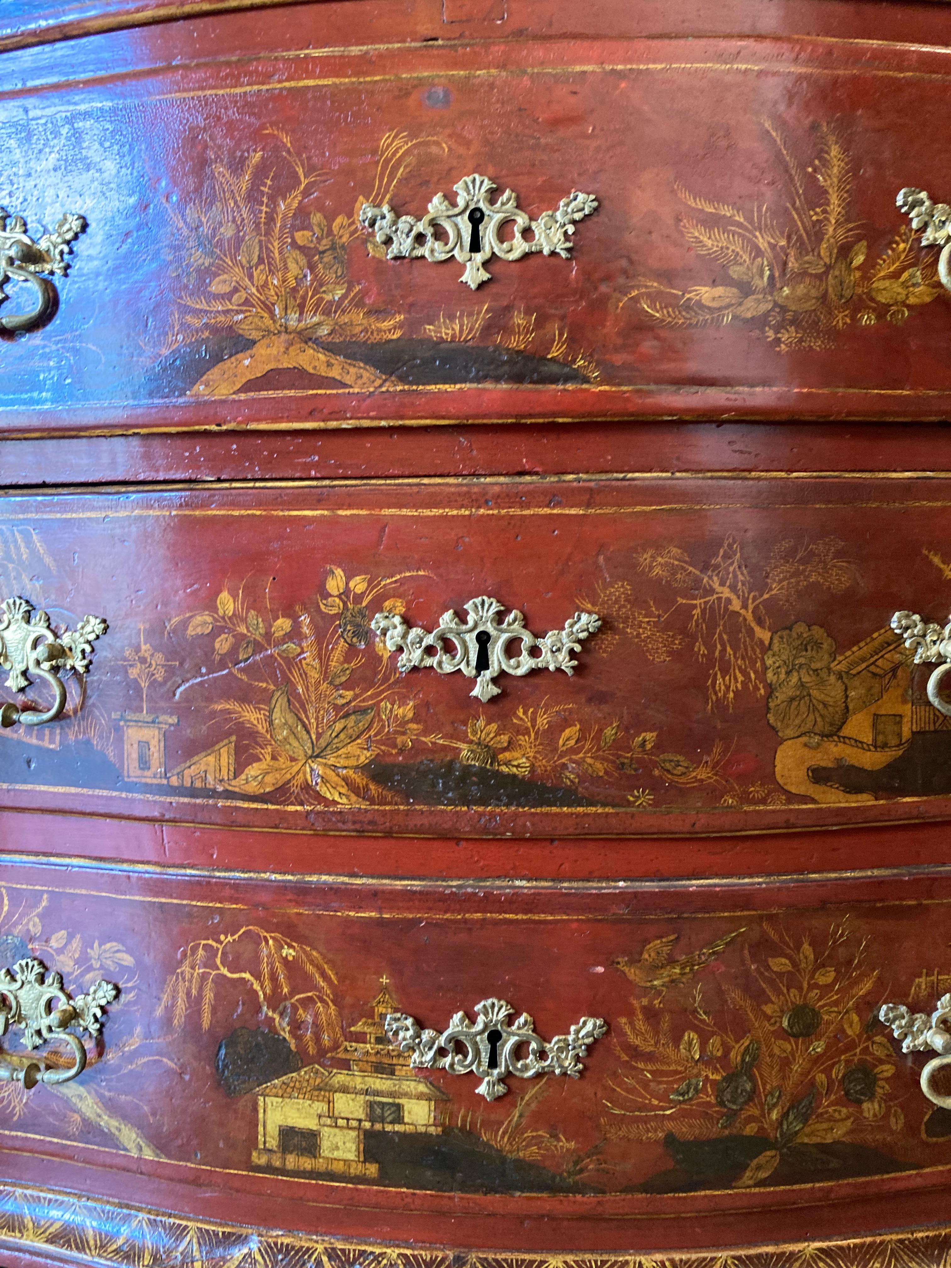 18th Century Red Lacquered Italian Chest of Drawers with Chinoiserie Decoration For Sale 3