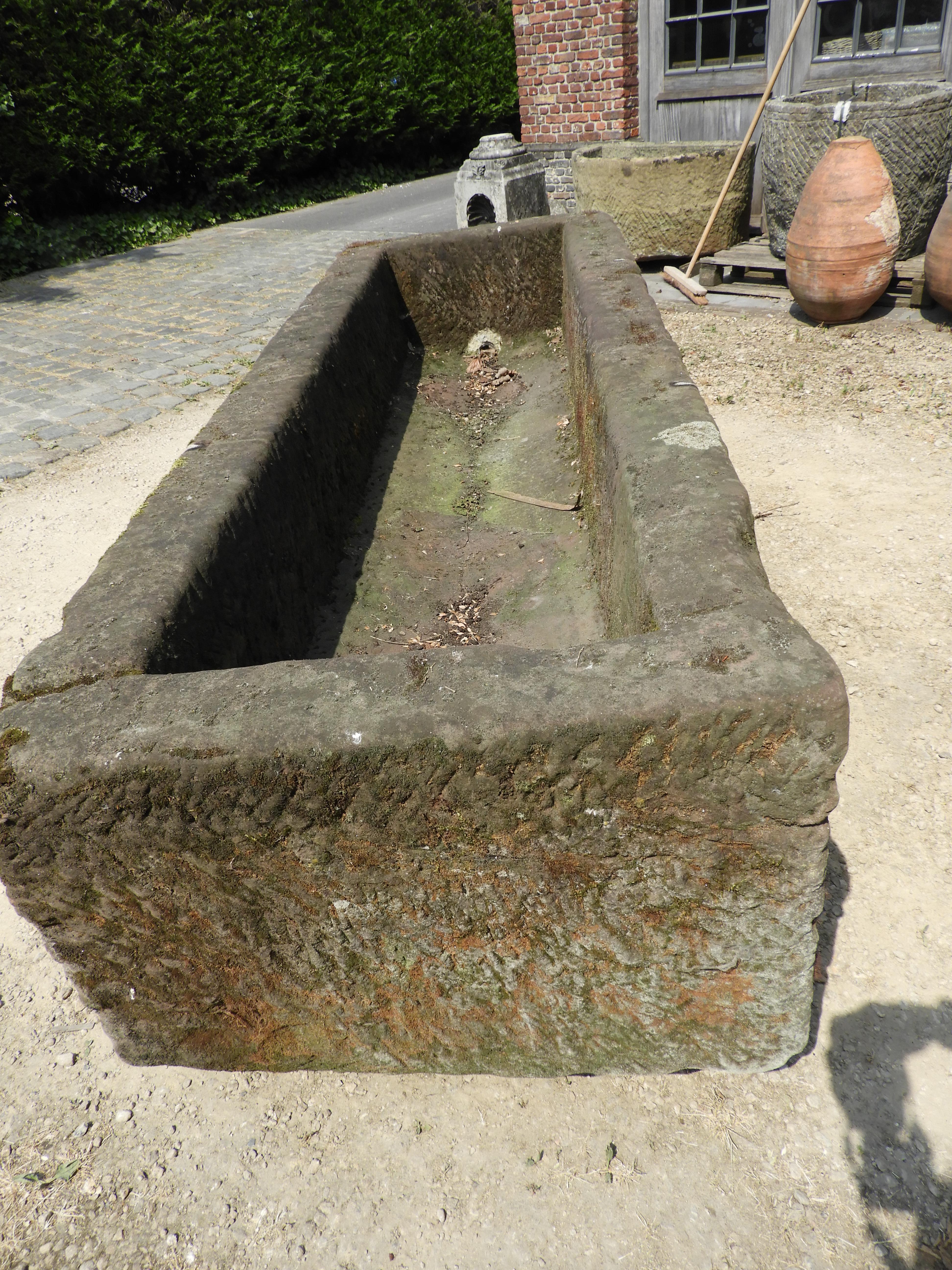 18th Century Red Sandstone Trough For Sale 1