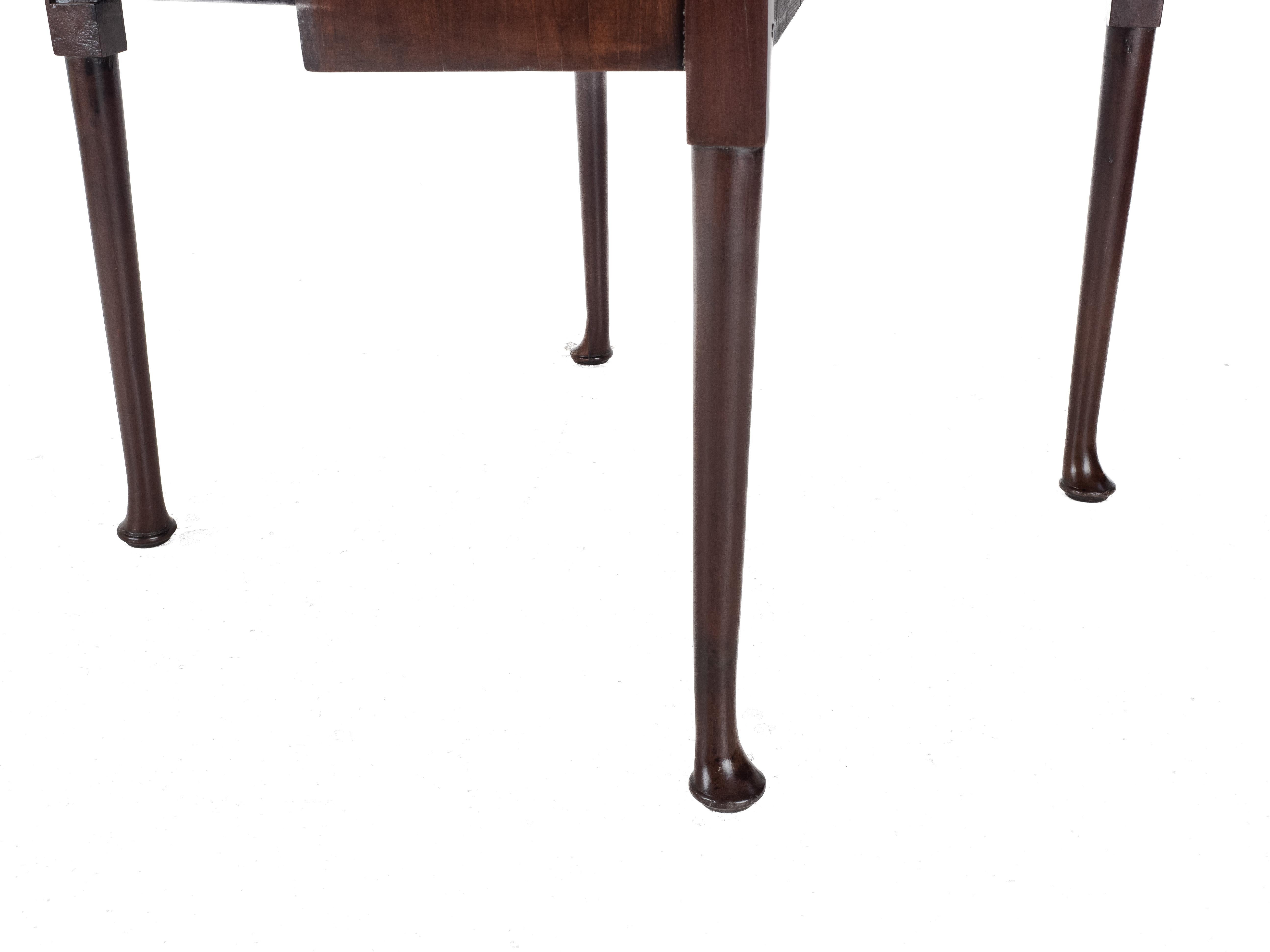 Early c18th Walnut Drop-Leaf Dining Table, Pad Feet, Queen Anne Georgian Period For Sale 9