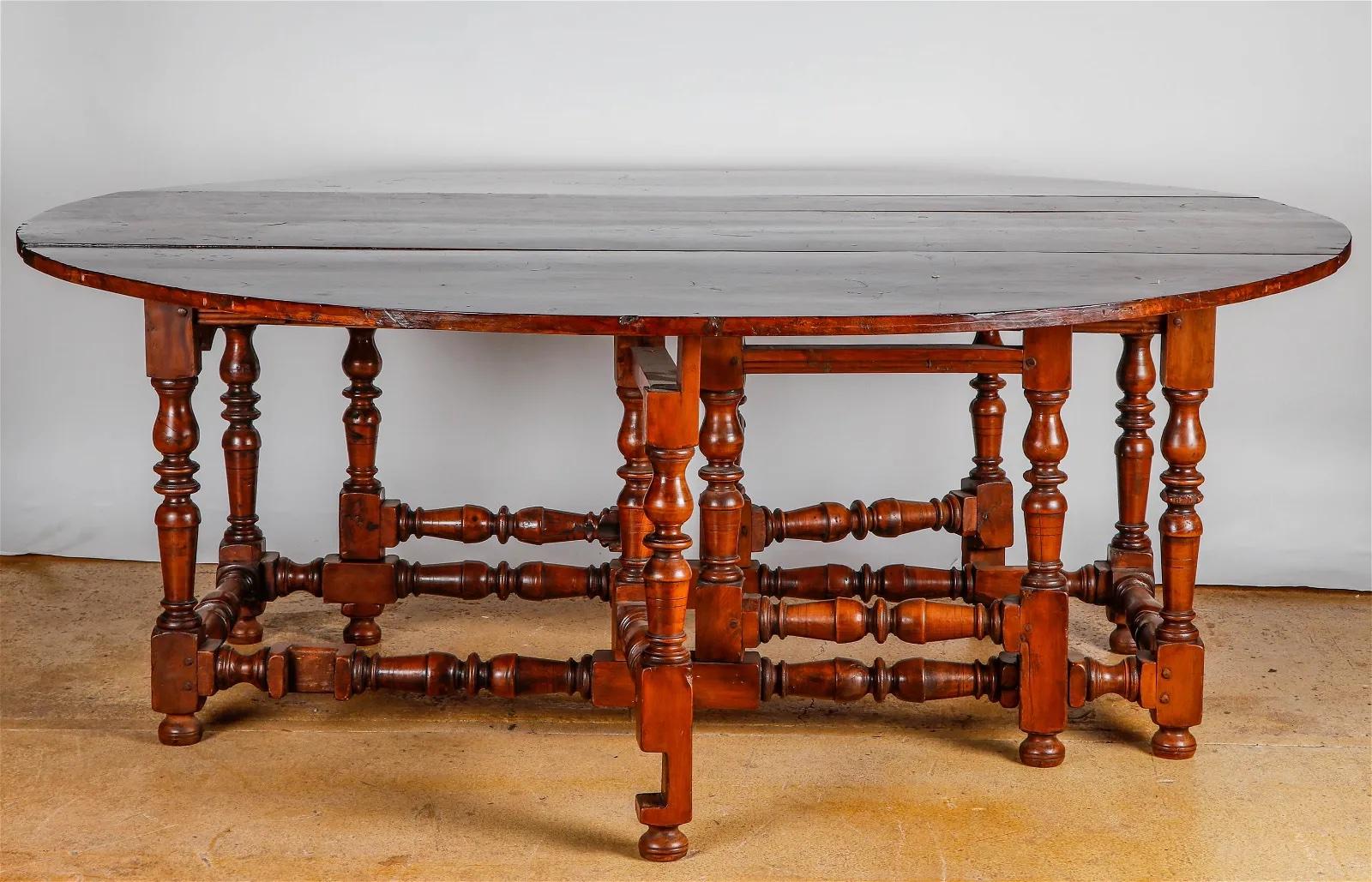 19. Jahrhundert Eibenholz Gateleg Dropleaf Wake Tisch (Englisch) im Angebot