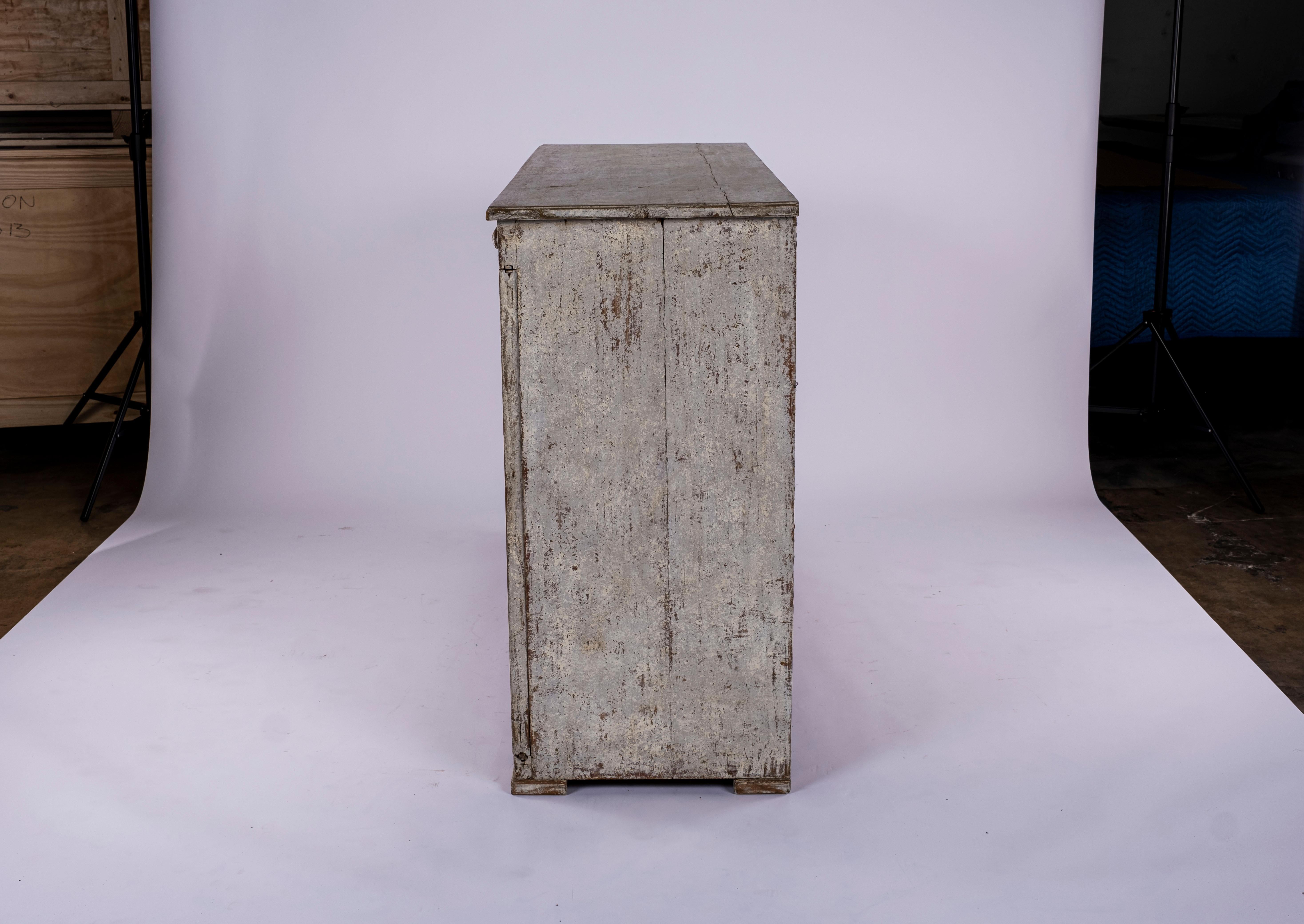 18th Century Reeded Door Gustavian Buffet 7