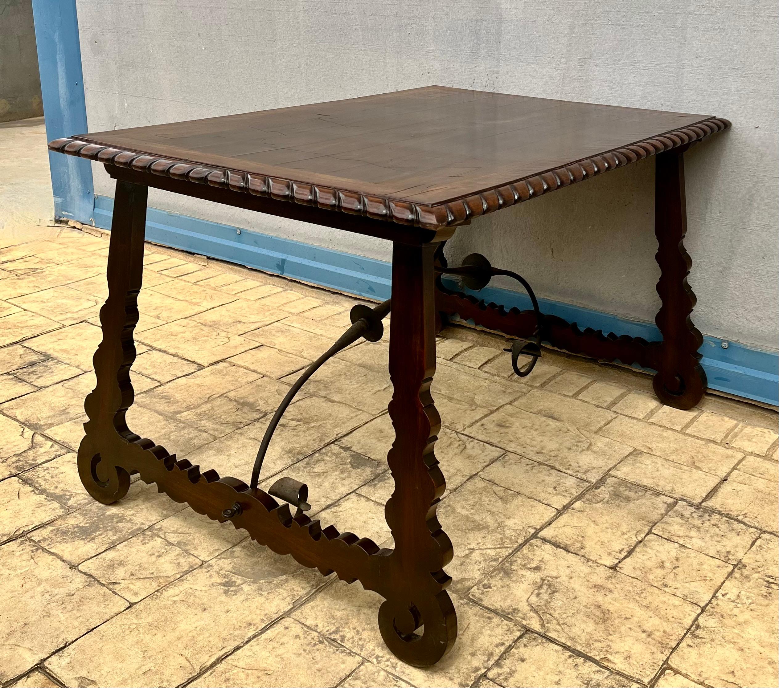 18th Century Refectory Spanish Table with Lyre Legs and Iron Stretcher 5