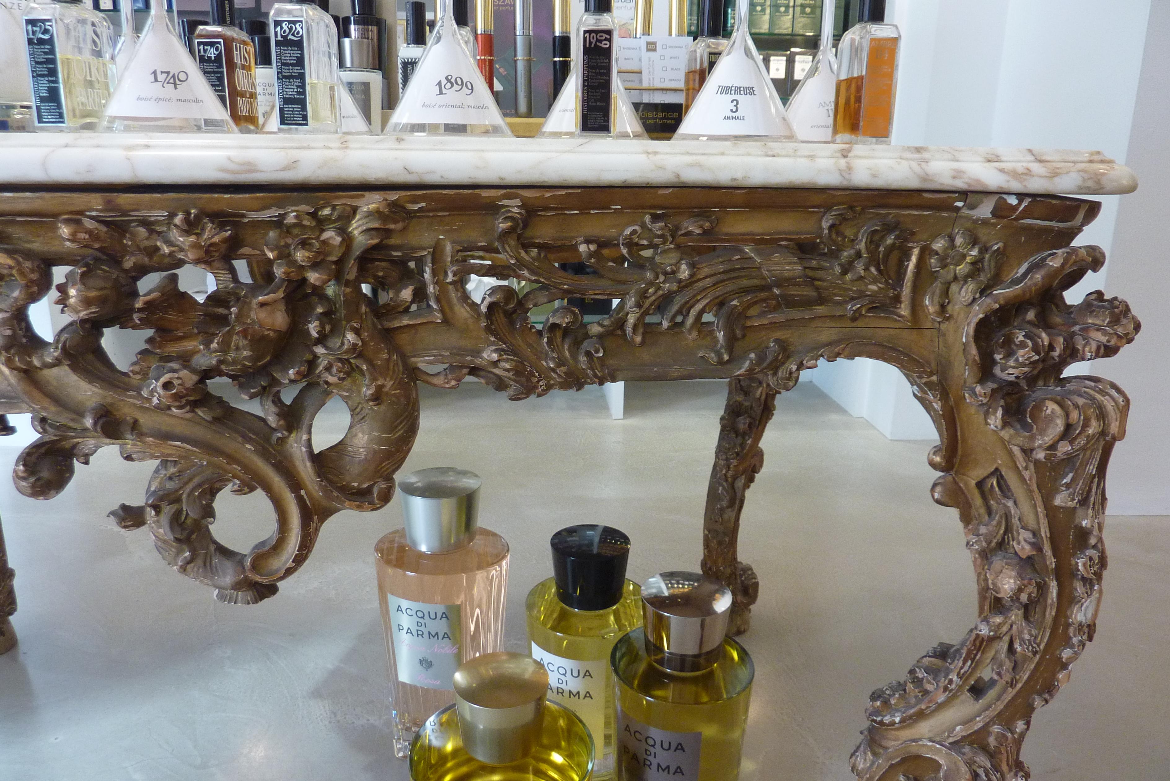 18th Century Régence Gilded Center Console Table with Marble Top In Good Condition For Sale In Groningen, NL