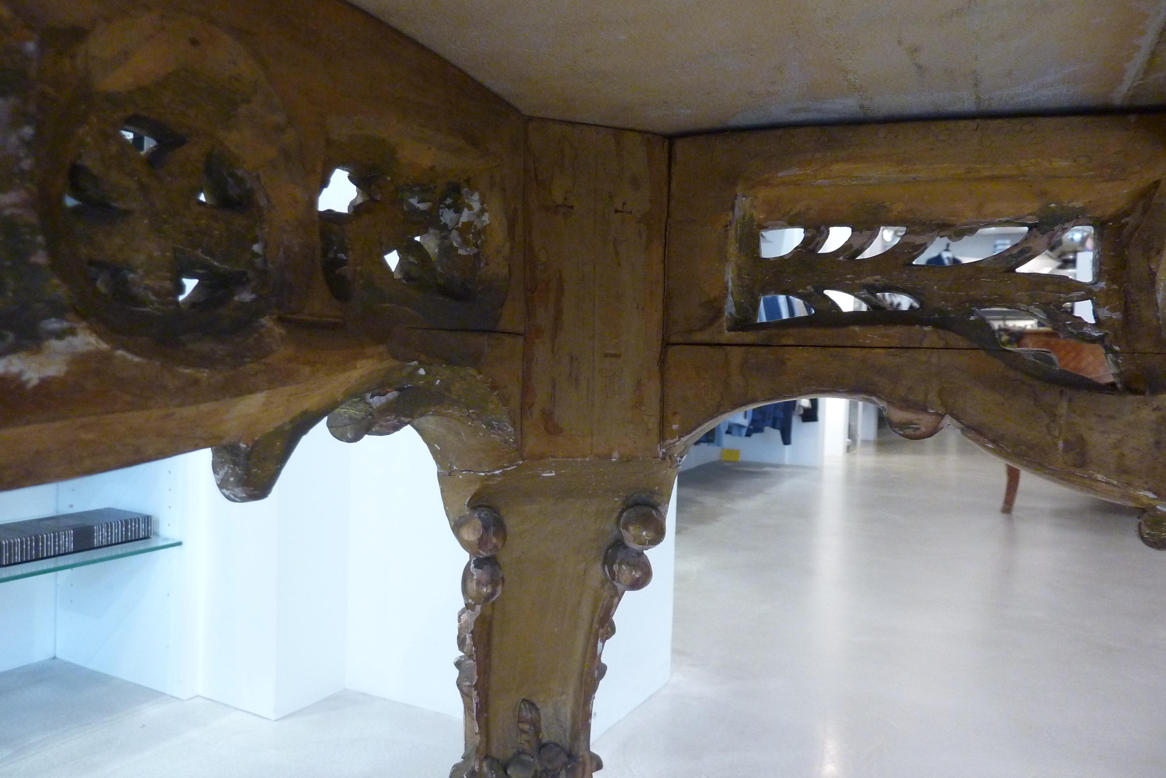 18th Century Régence Gilded Center Console Table with Marble Top For Sale 3