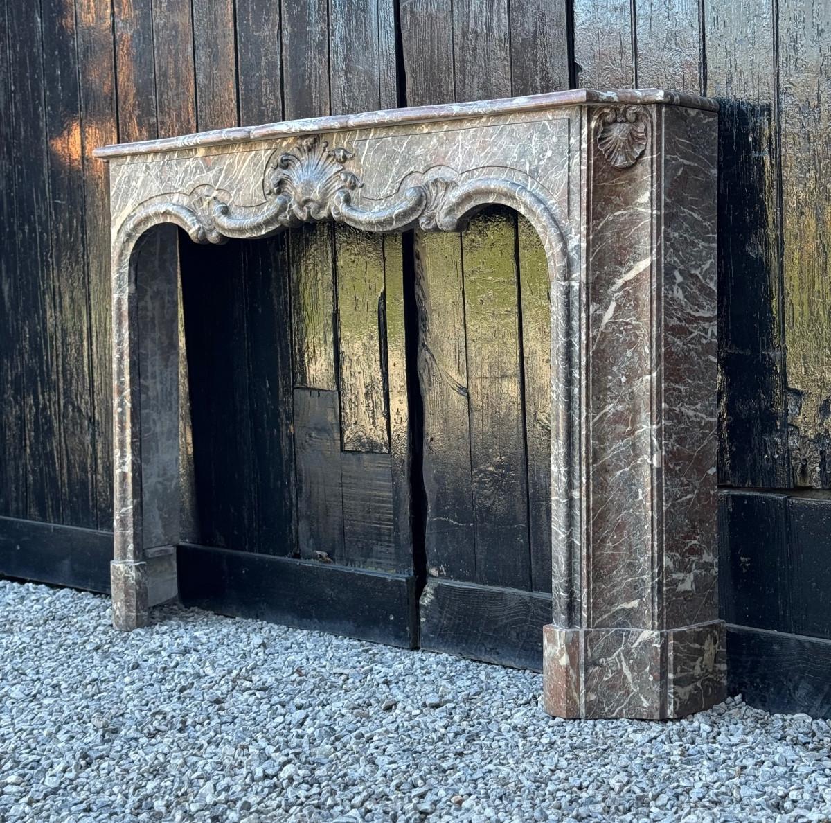 18th Century Regence Grey Marble Mantel From the Ardennes For Sale 7