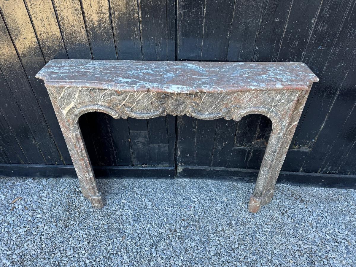 18th Century Regence Grey Marble Mantel From the Ardennes In Good Condition For Sale In Honnelles, WHT
