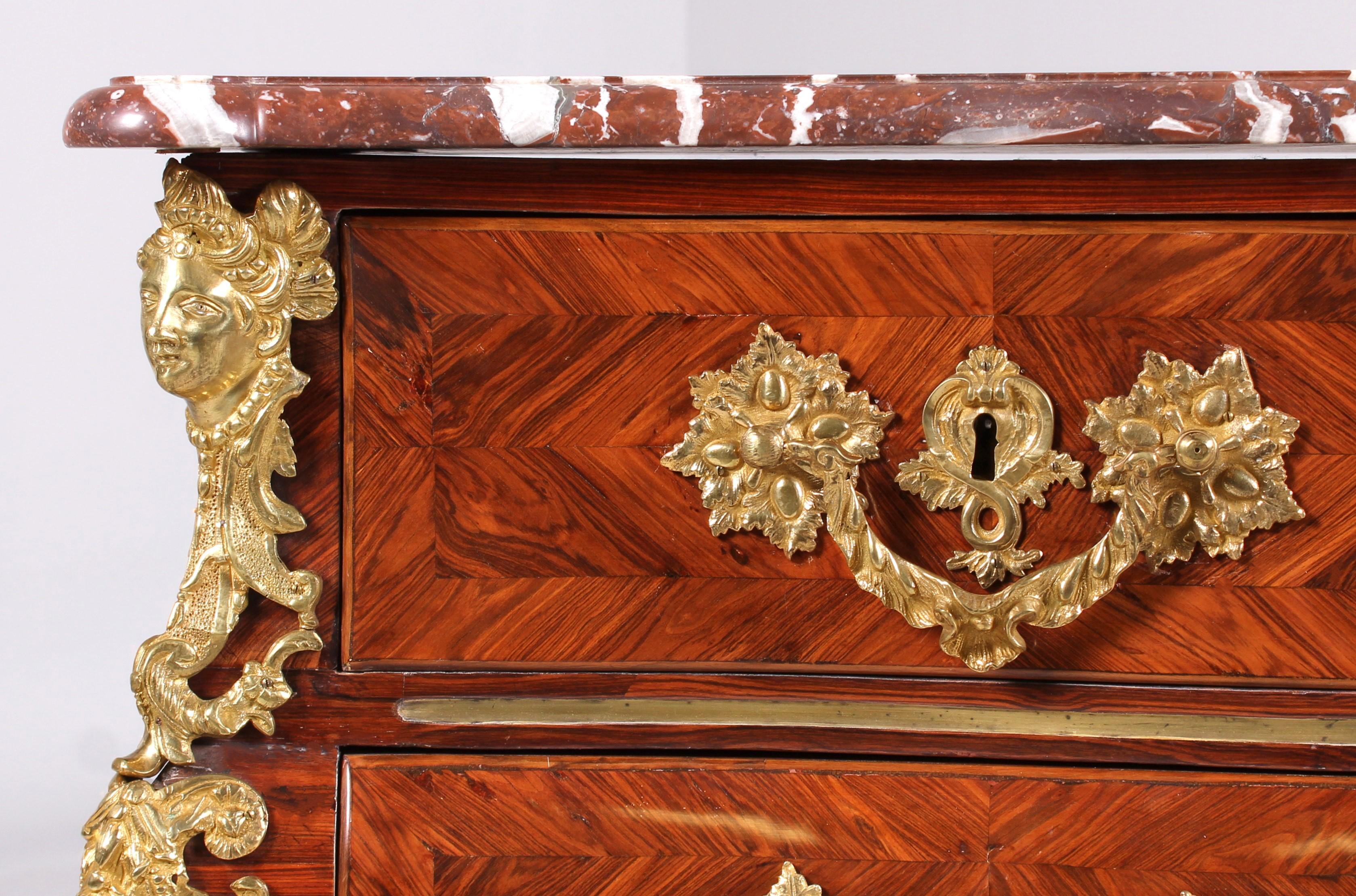 French 18th Century Regence - Louis XV Chest of Drawers, Rosewood, France, circa 1730 For Sale