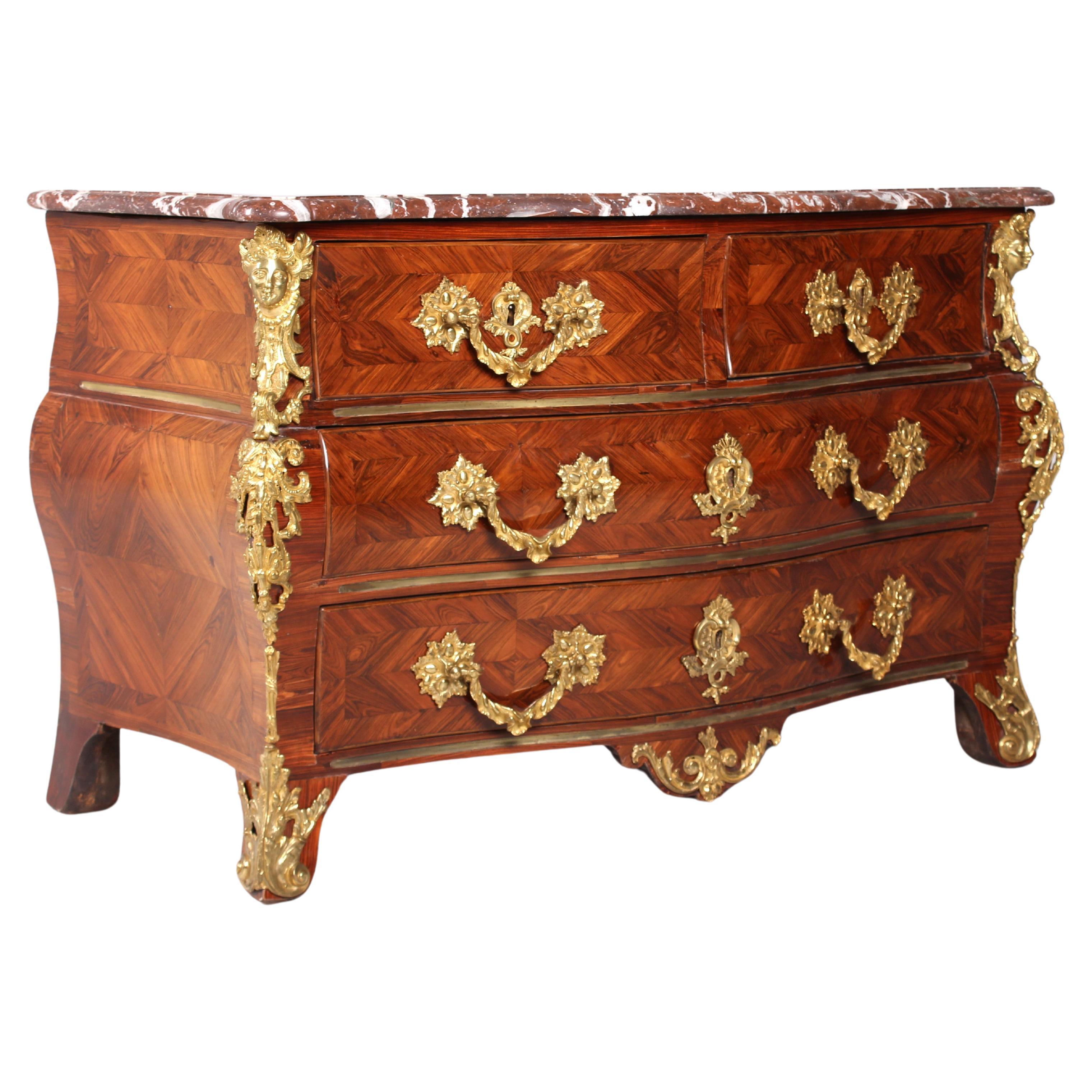 18th Century Regence - Louis XV Chest of Drawers, Rosewood, France, circa 1730 For Sale