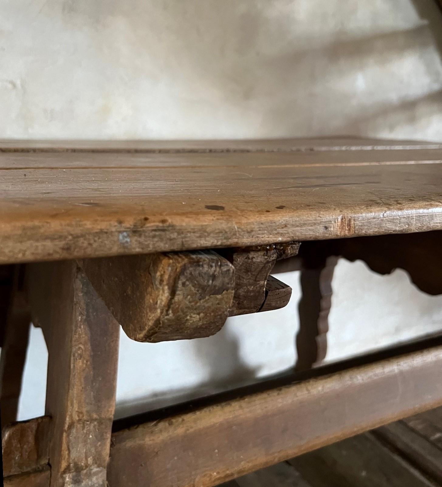 18th Century Renting Table For Sale 4