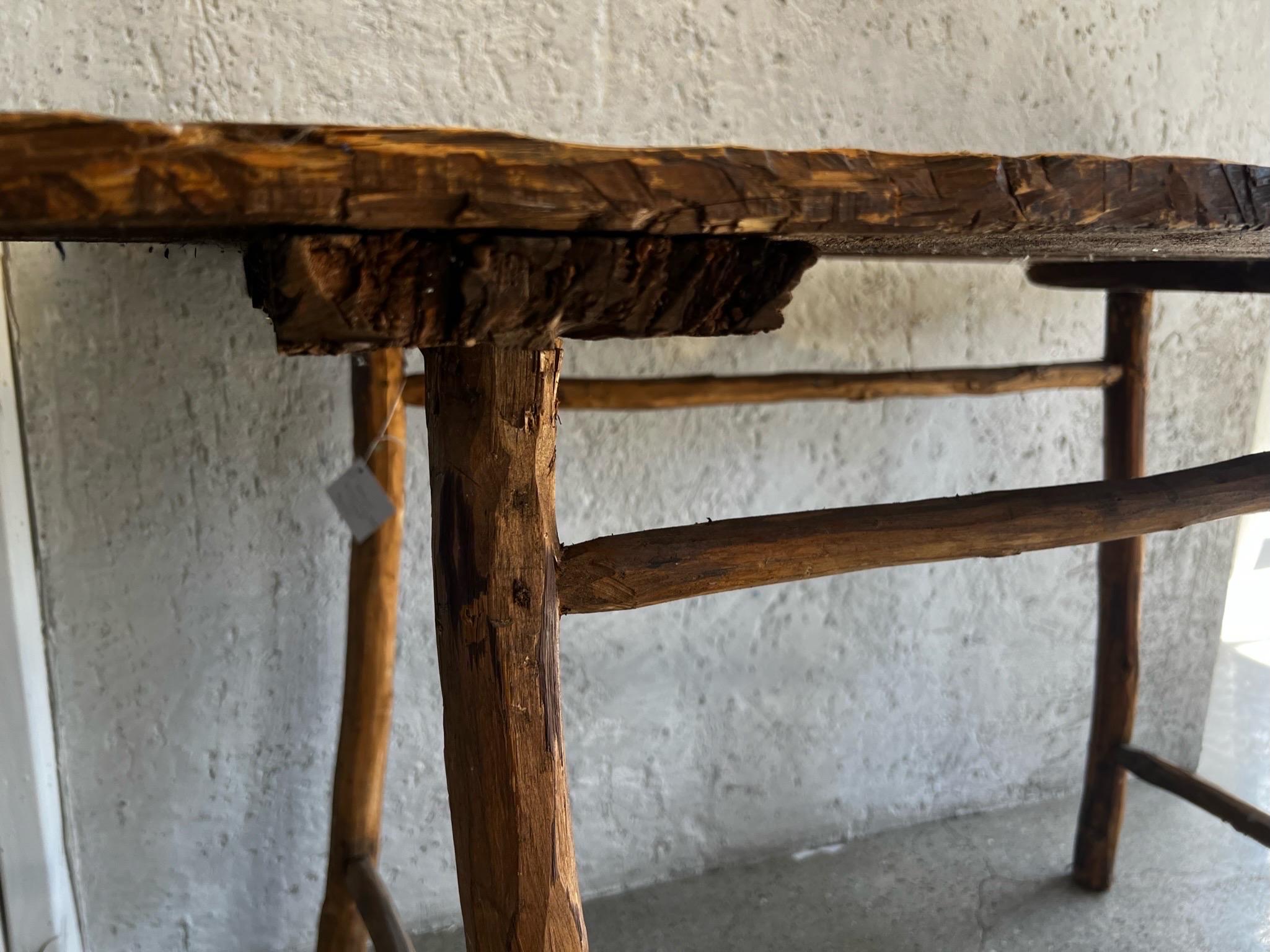 18th Century Riven- Cut Rustic Table In Good Condition For Sale In Chicago, IL