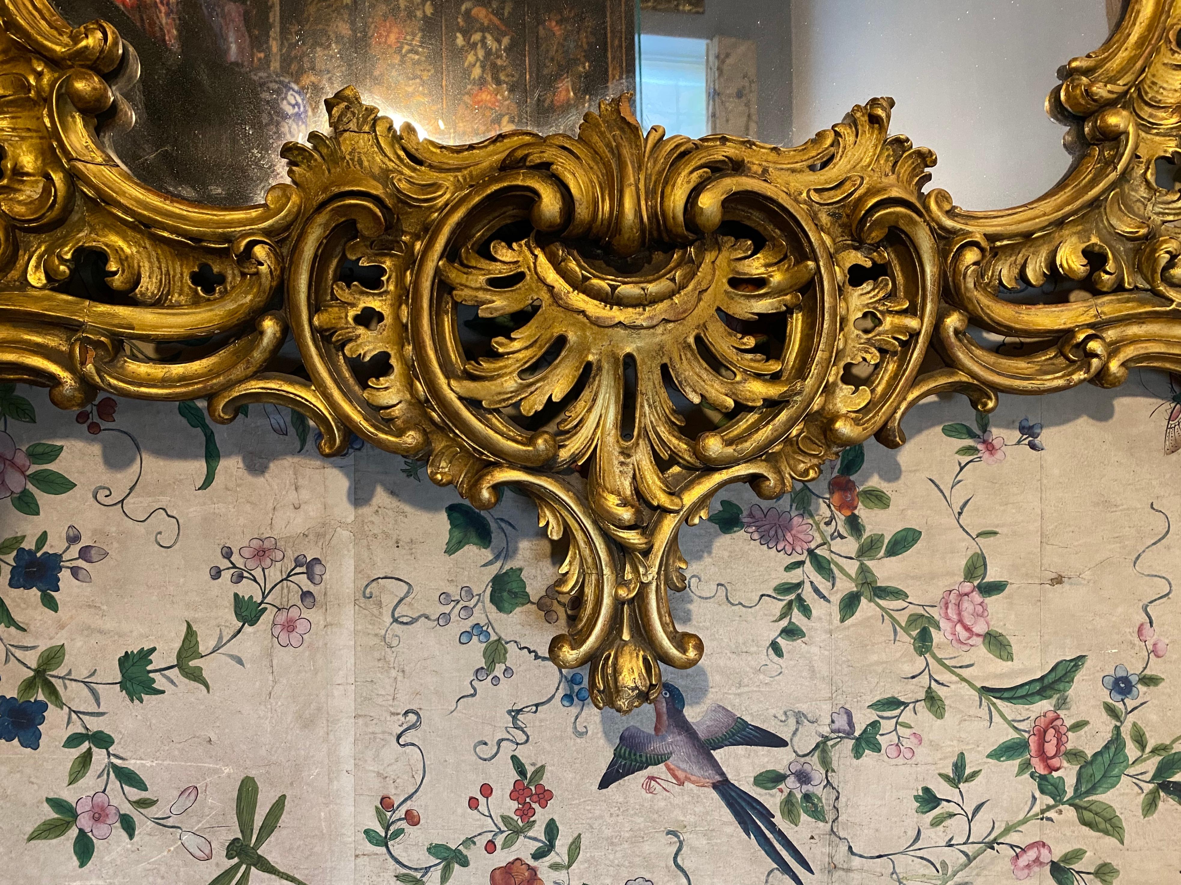18th Century Rococo Carved Giltwood Mirror In Good Condition In Lymington, GB