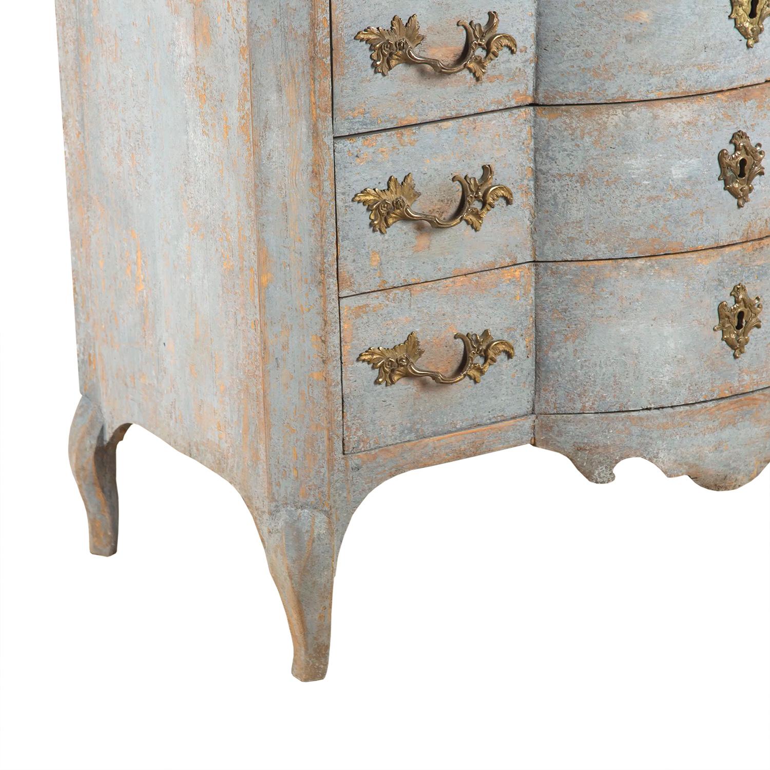 18th Century Rococo Commode In Good Condition In Tetbury, Gloucestershire