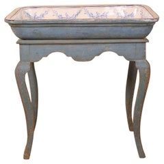 Tavolo in maiolica rococò del XVIII secolo