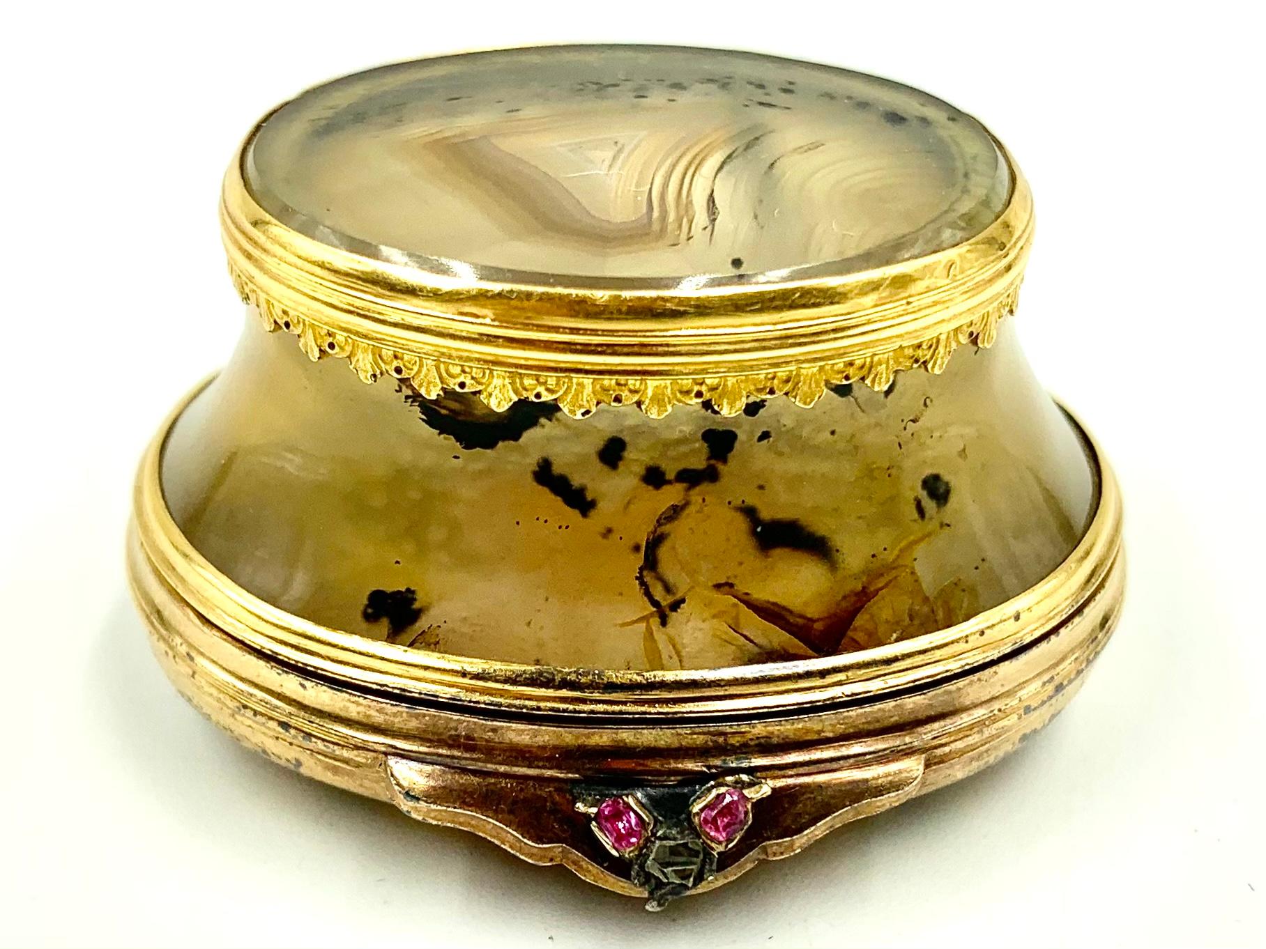 18th Century Rococo Rose, Yellow Gold Diamond, Ruby Agate Snuff Box, circa 1740 5