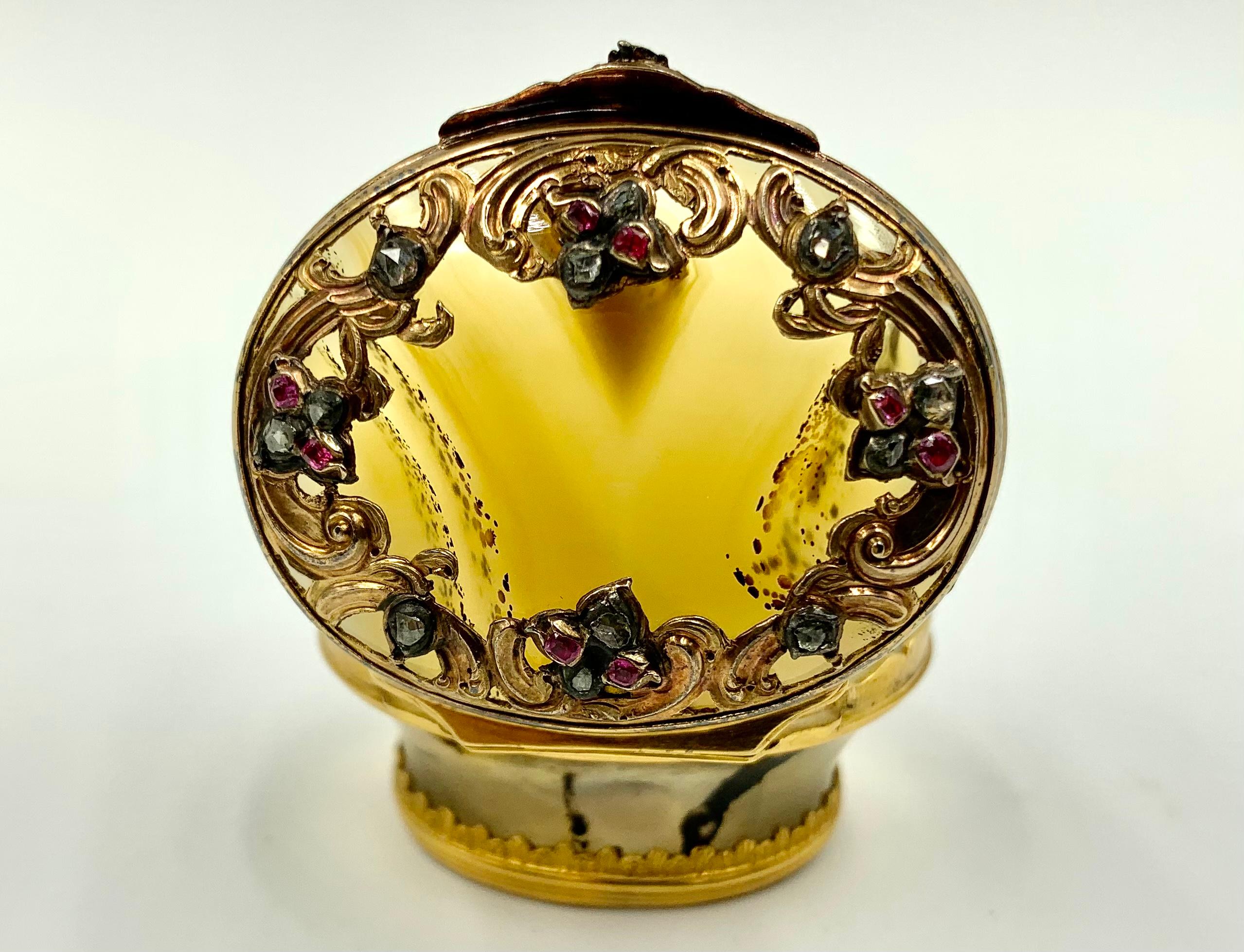 Women's or Men's 18th Century Rococo Rose, Yellow Gold Diamond, Ruby Agate Snuff Box, circa 1740