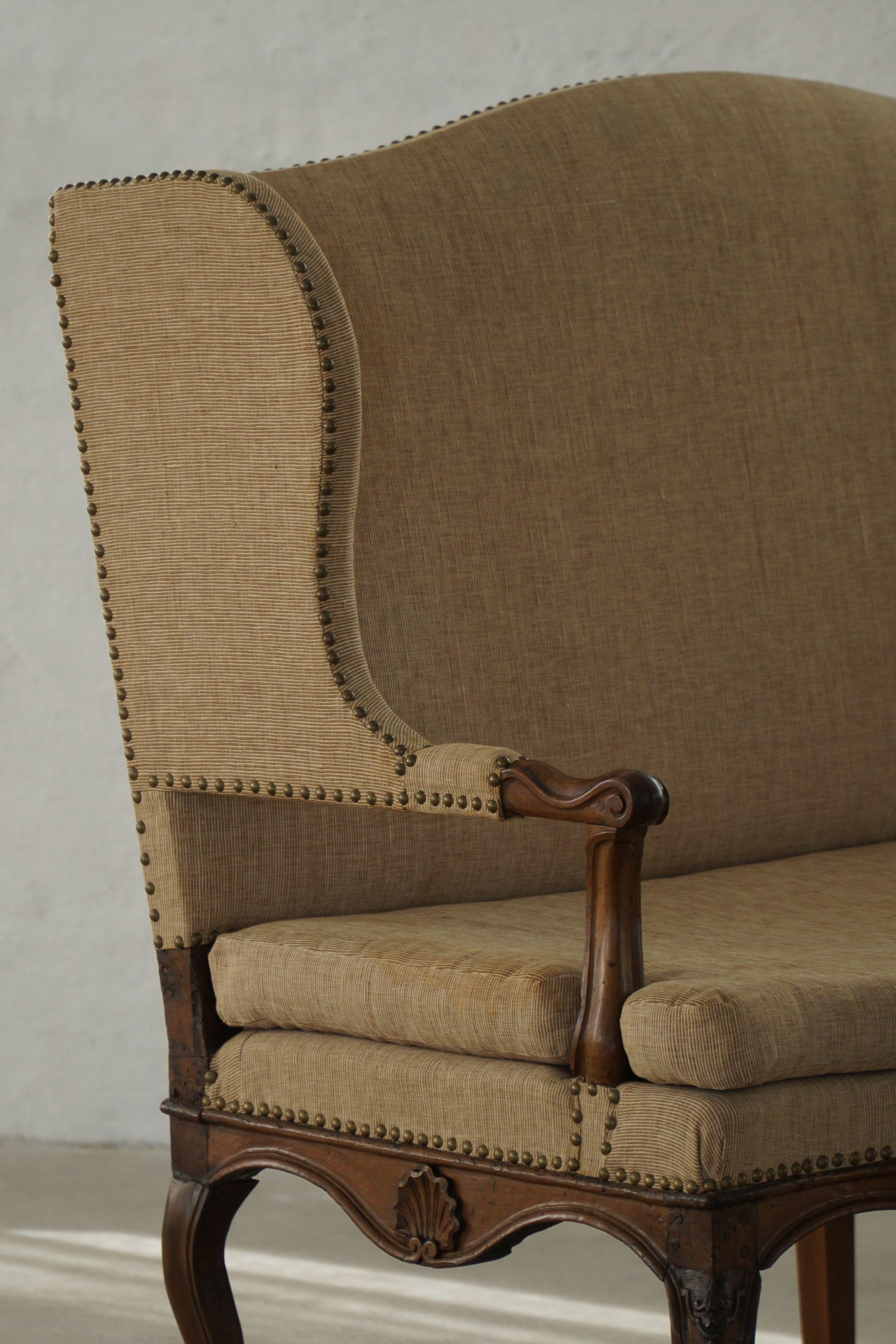 18th-Century Rococo Sofa, Carved Oak Frame and Original Upholstery, Sweden For Sale 6