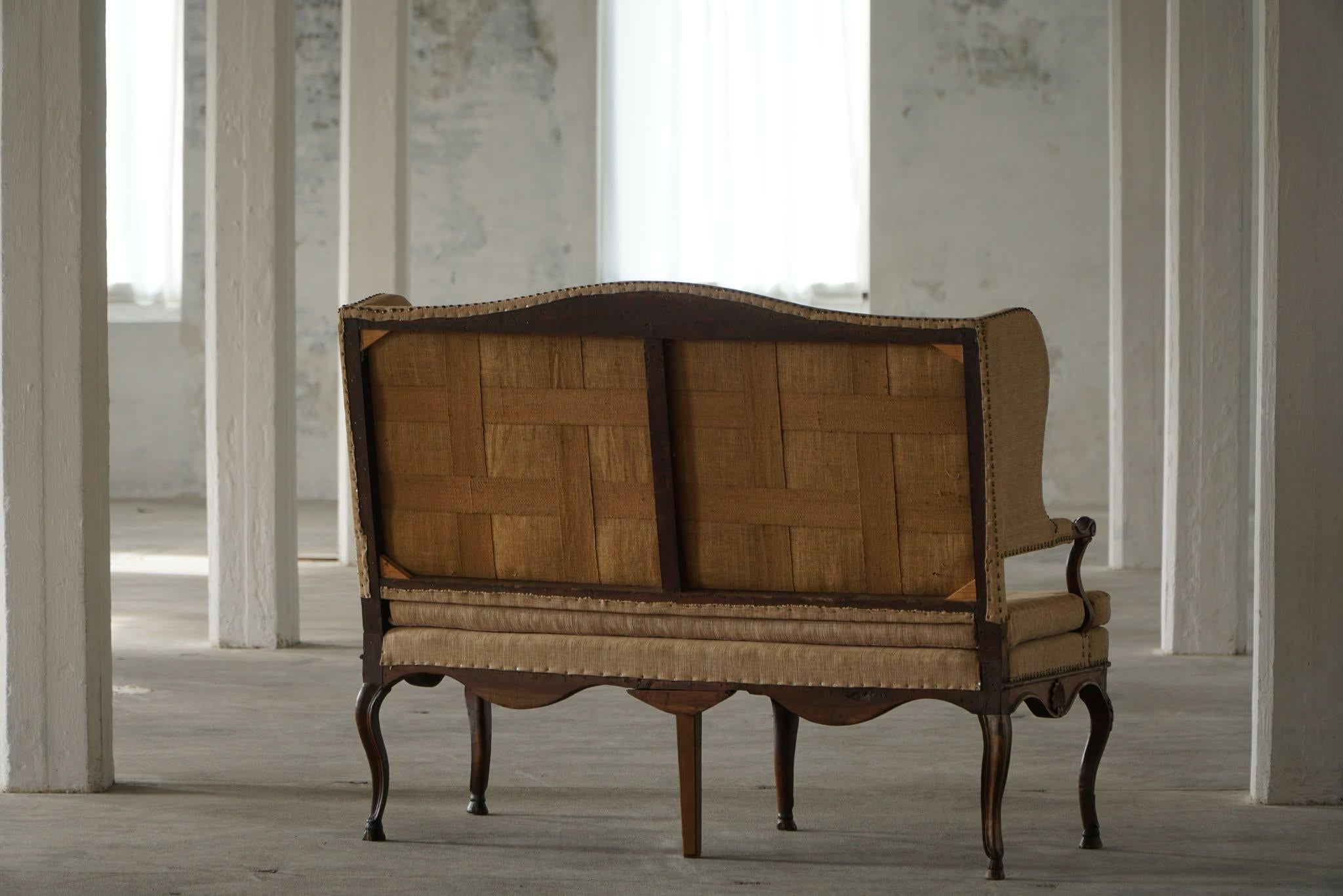 18th-Century Rococo Sofa, Carved Oak Frame and Original Upholstery, Sweden For Sale 11