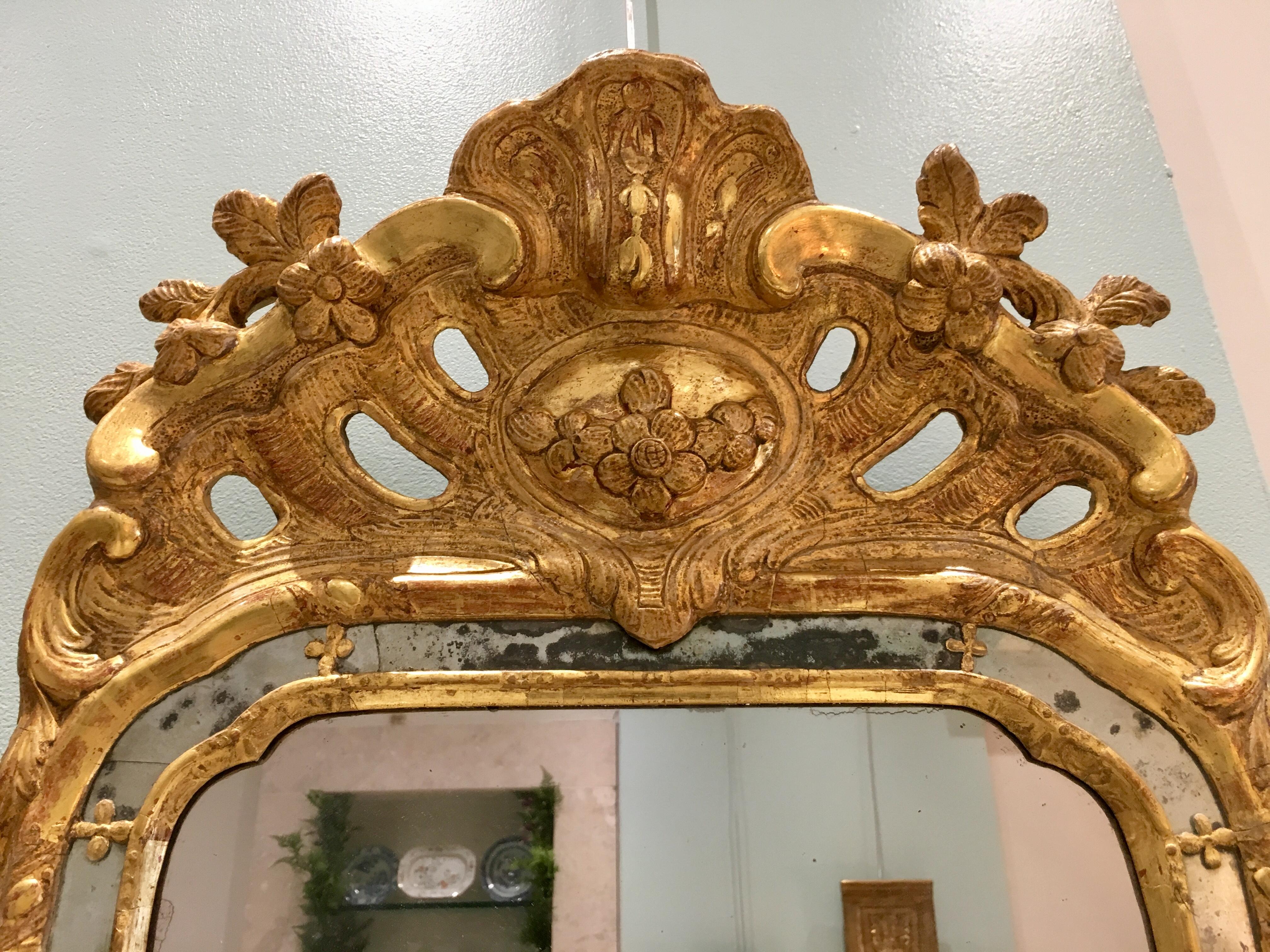 18th Century and Earlier 18th Century Rococo Swedish Mirror on Carved and Giltwood For Sale