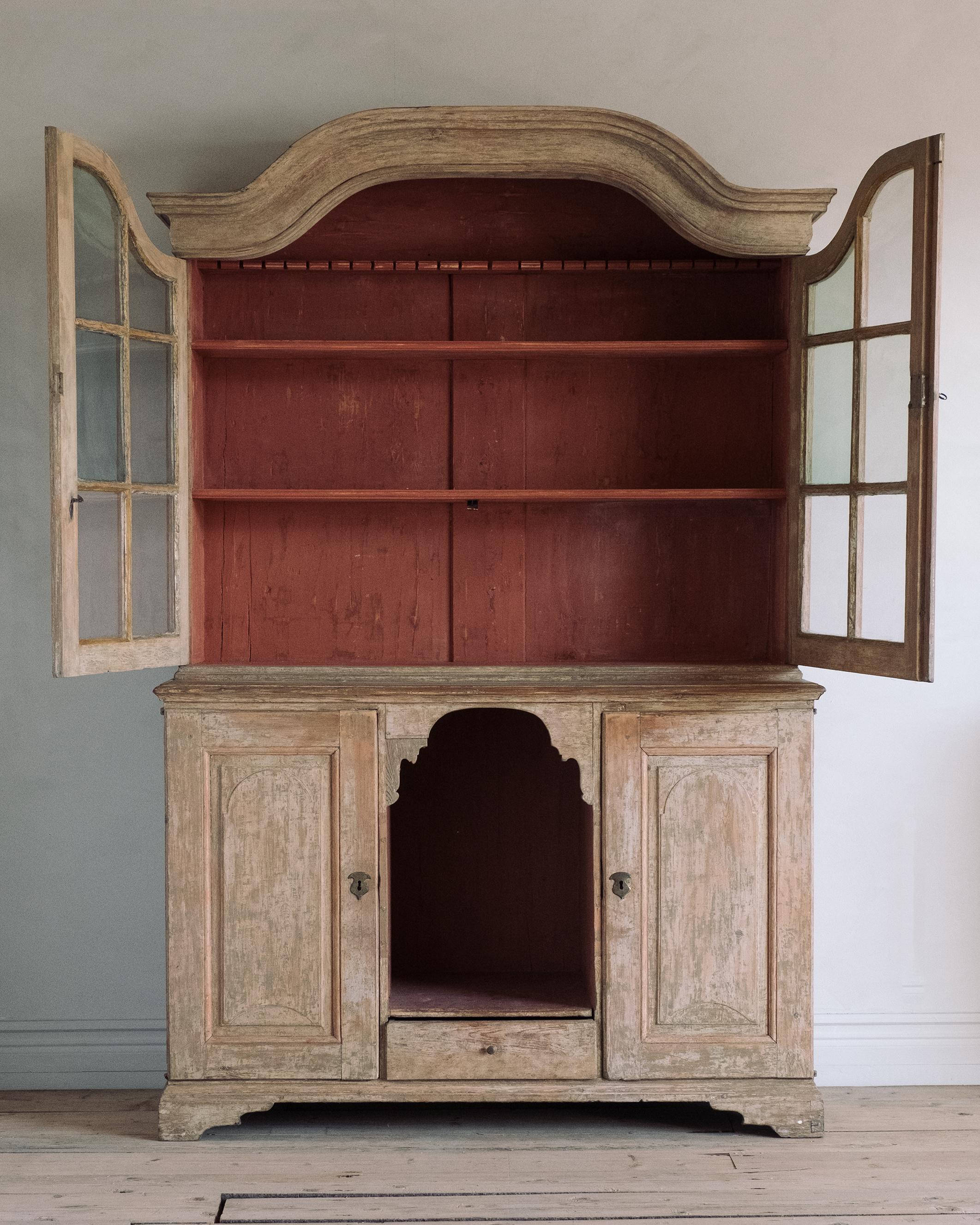 Swedish 18th Century Rococo Vitrine Cabinet For Sale