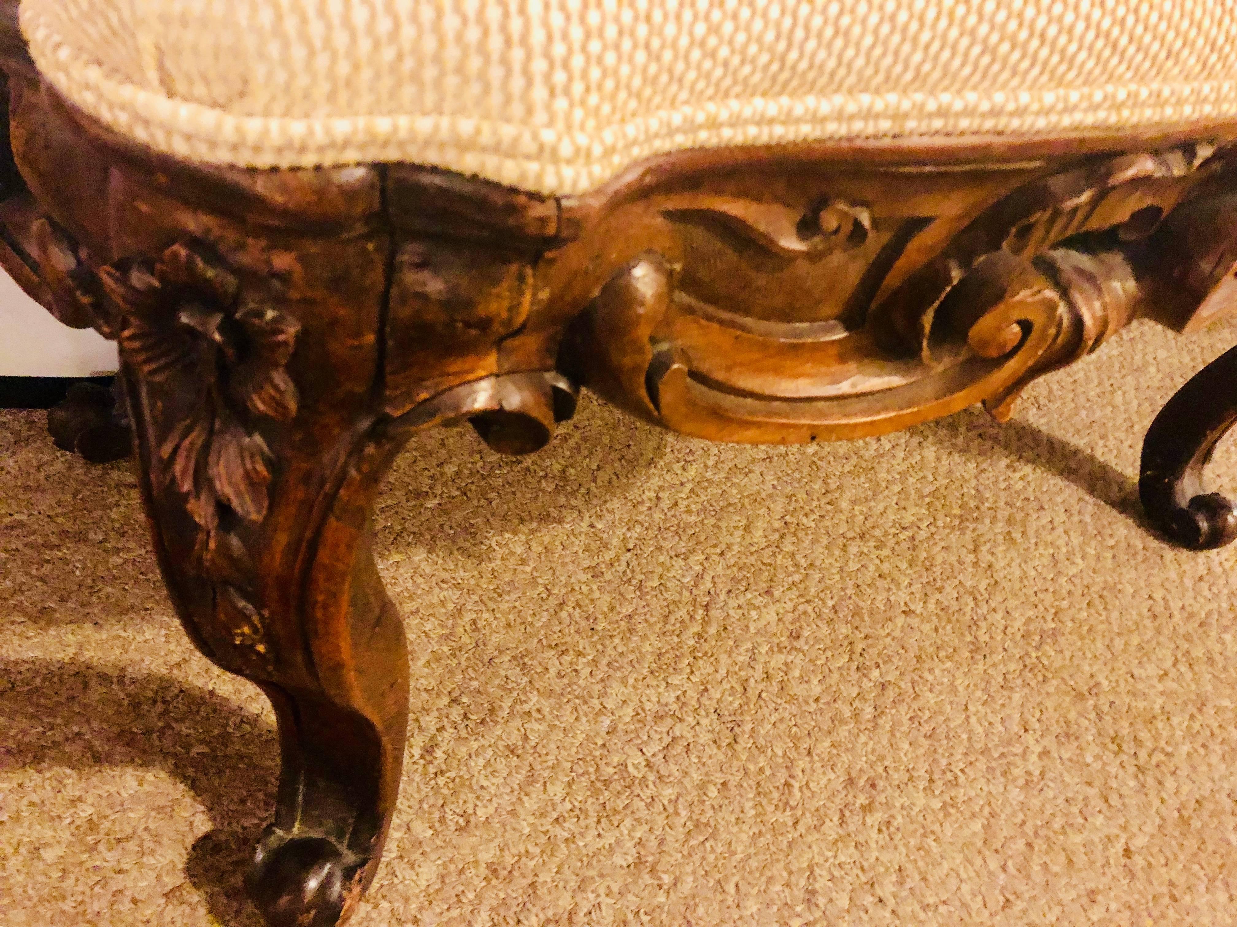 18th Century Rococo Window or Bedside Bench In Good Condition In Stamford, CT