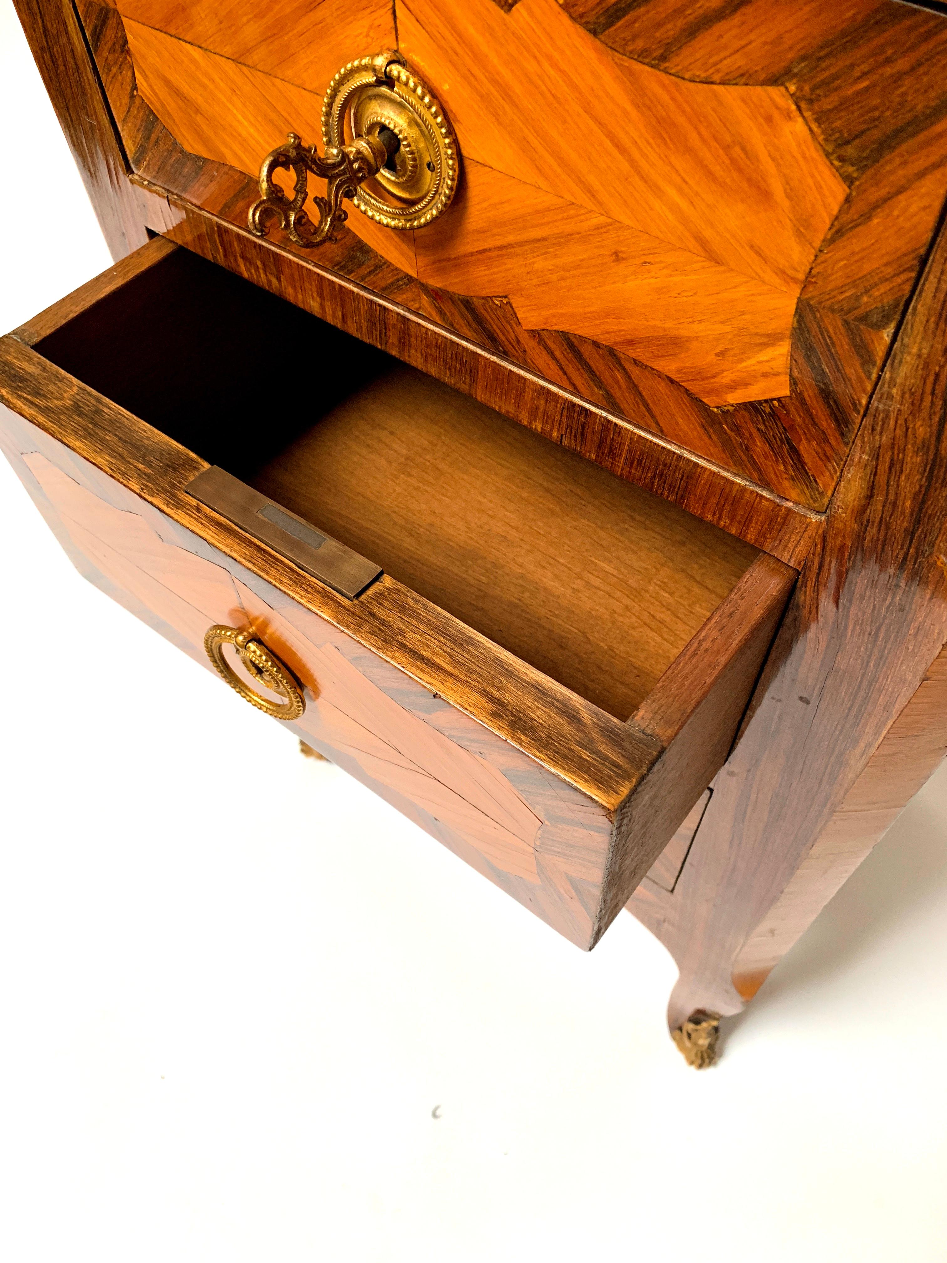 18th Century and Earlier 18th Century Rosewood and Kingwood Commode For Sale