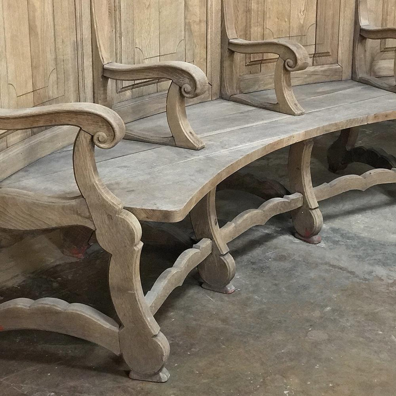 18th Century Rounded Foyer Solid Oak Bay Bench For Sale At 1stdibs
