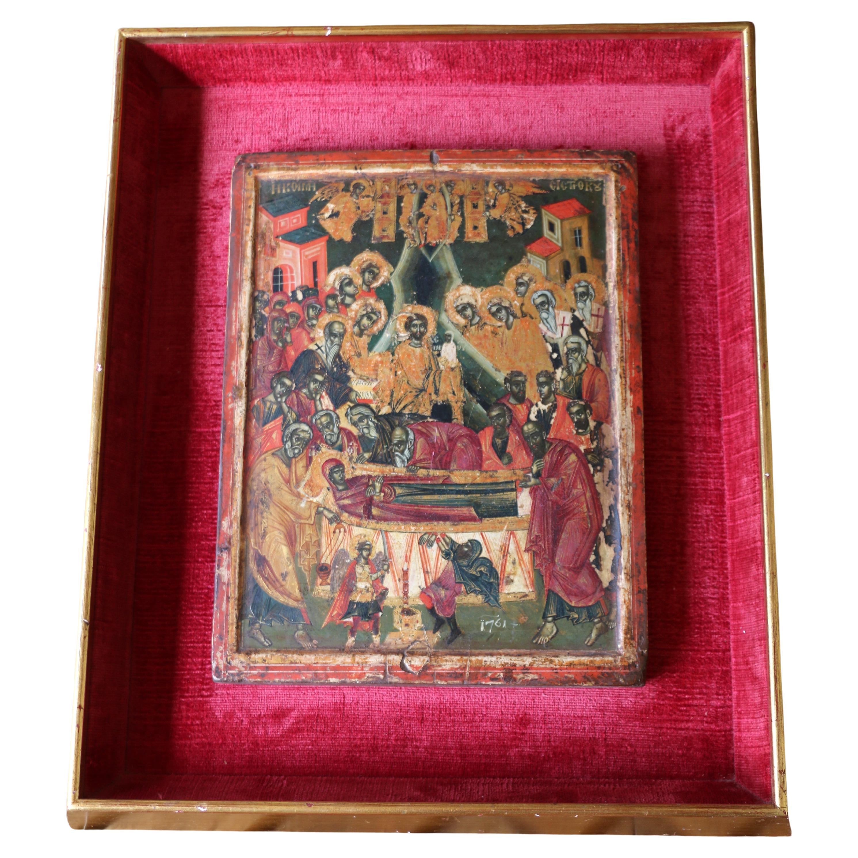 Icône russe du XVIIIe siècle représentant la Dormition de la Mère de Dieu. Wood Wood