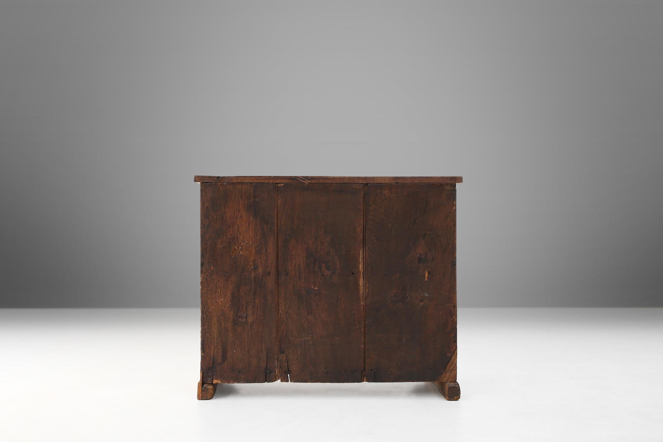 18th century rustic cabinet For Sale 7
