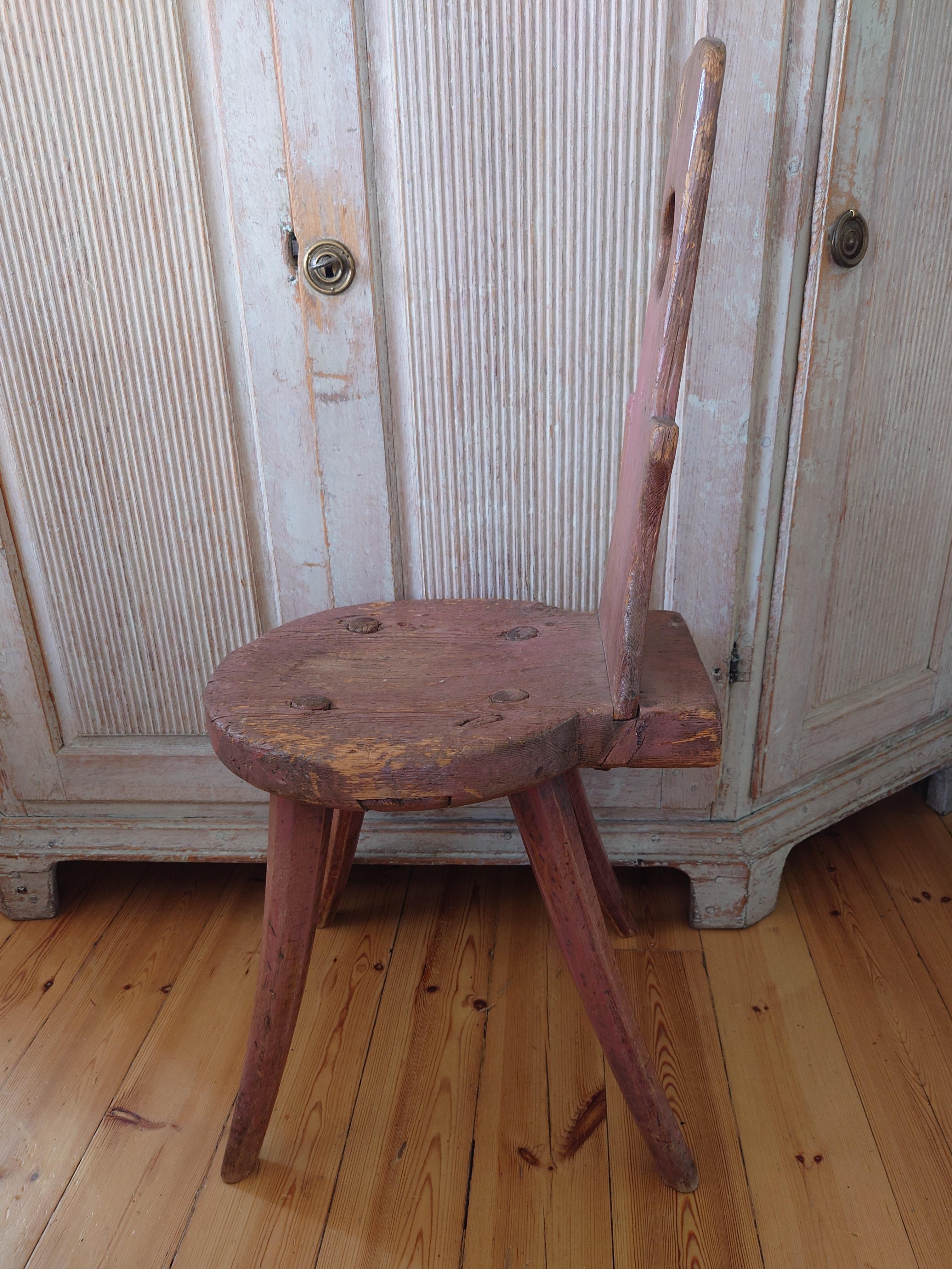 18th Century Rustic country Primitive Folk Art Stool For Sale 3