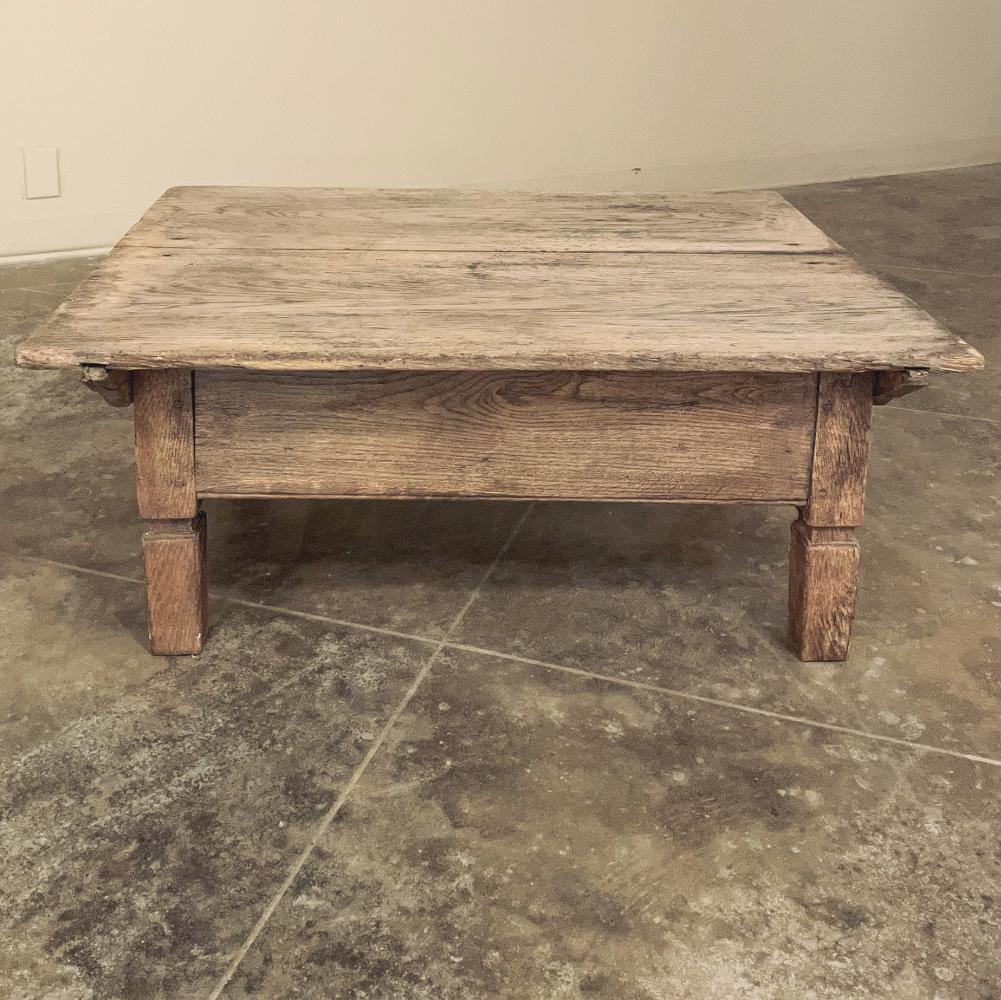 Table basse rustique hollandaise du 18e siècle en Oak Oak strié Bon état - En vente à Dallas, TX