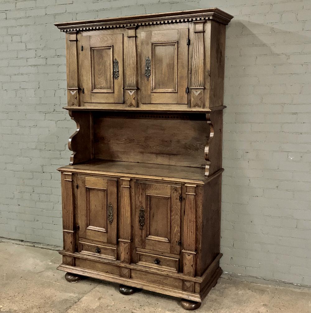 18th Century Rustic Dutch Stripped Oak Two-Tiered Buffet In Good Condition For Sale In Dallas, TX