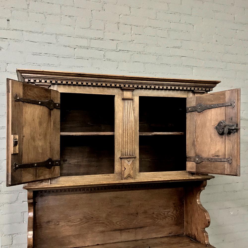 18th Century Rustic Dutch Stripped Oak Two-Tiered Buffet For Sale 4