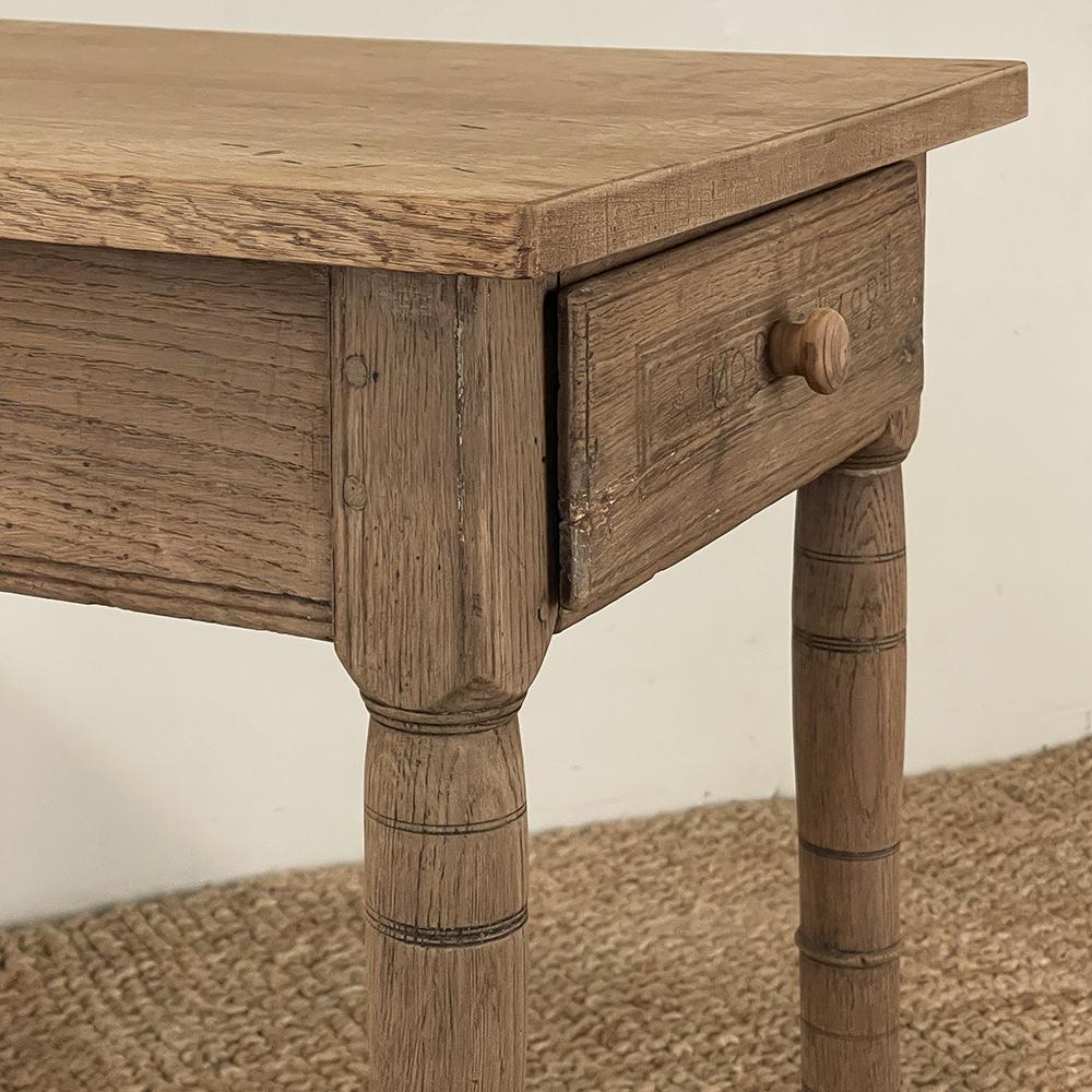 18th Century Rustic European End Table in Stripped Oak For Sale 4