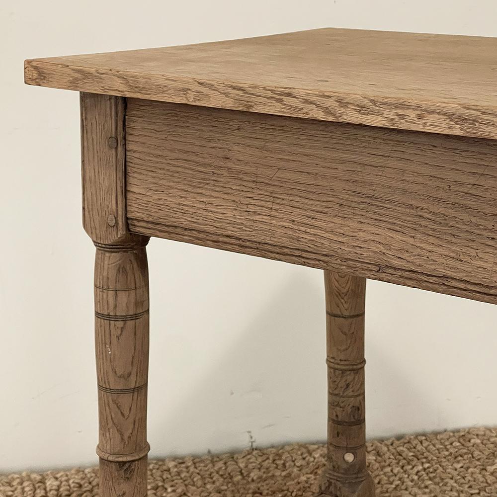 18th Century Rustic European End Table in Stripped Oak For Sale 5