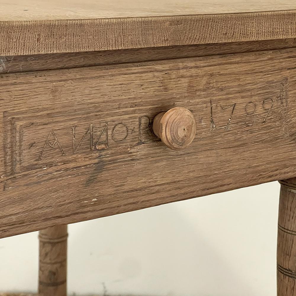 18th Century Rustic European End Table in Stripped Oak For Sale 1